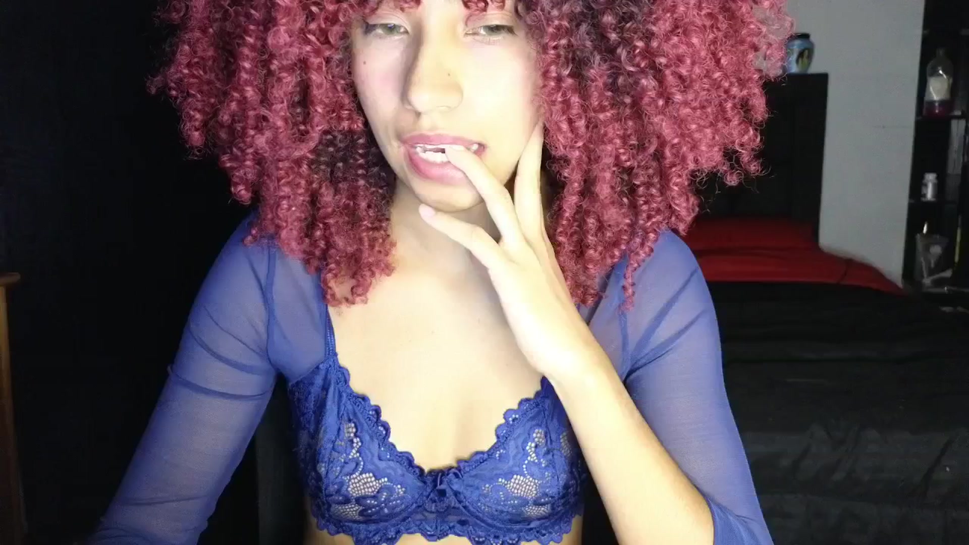 Gallery image thumbnail from Cofewithmilk's myfreecams stream on, 10/17/2025, 10:33 image 3 of 20