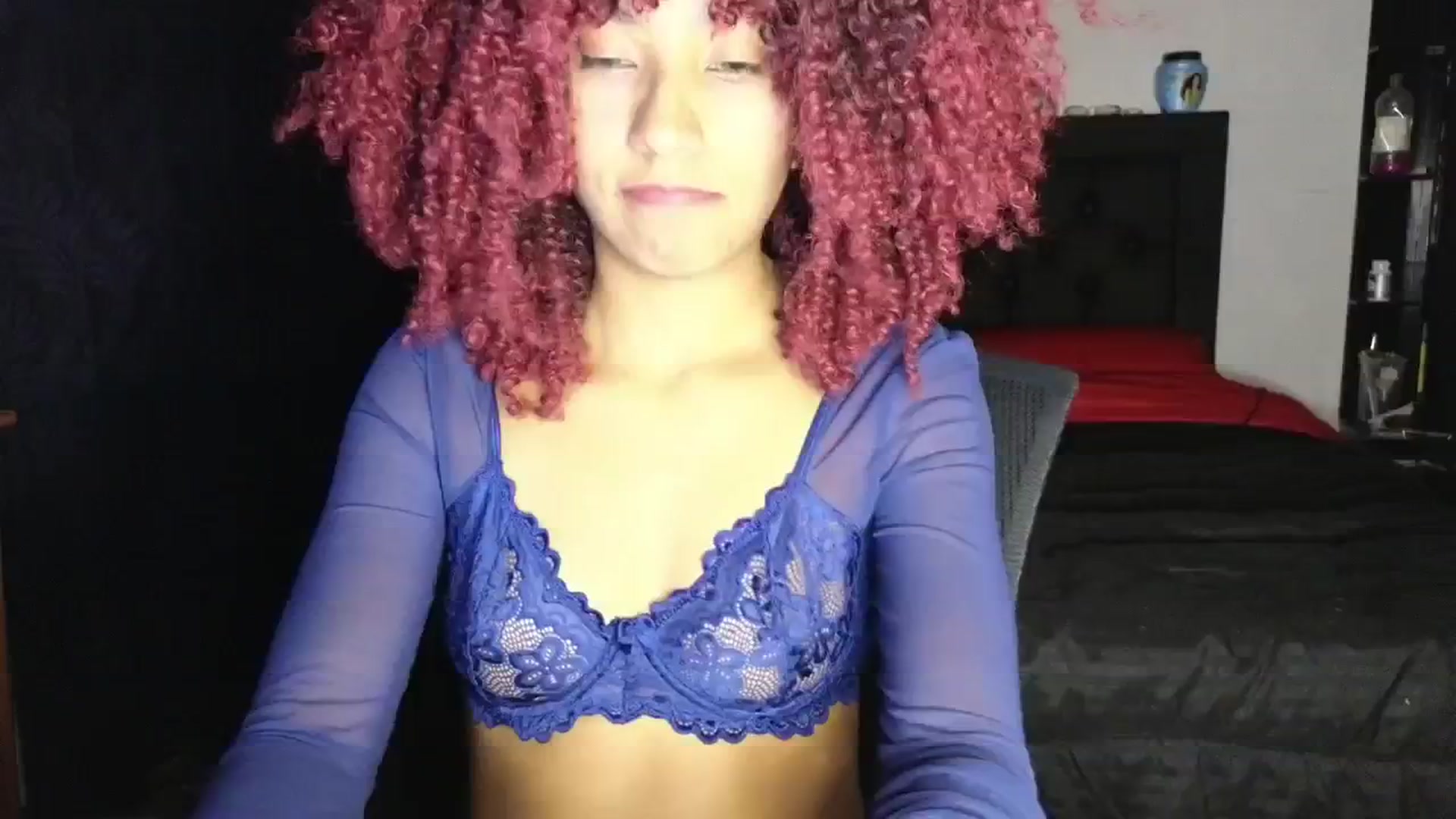 Gallery image thumbnail from Cofewithmilk's myfreecams stream on, 10/17/2025, 10:33 image 14 of 20