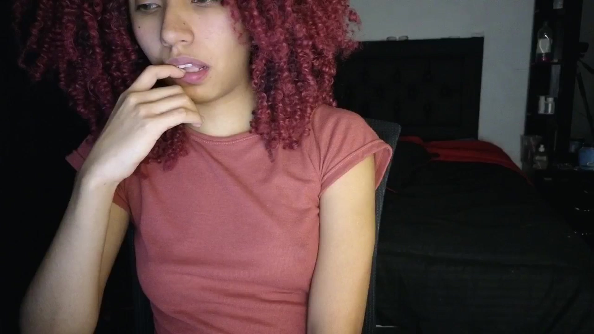 Gallery image thumbnail from Cofewithmilk's myfreecams stream on, 11/07/2025, 10:06 image 10 of 20