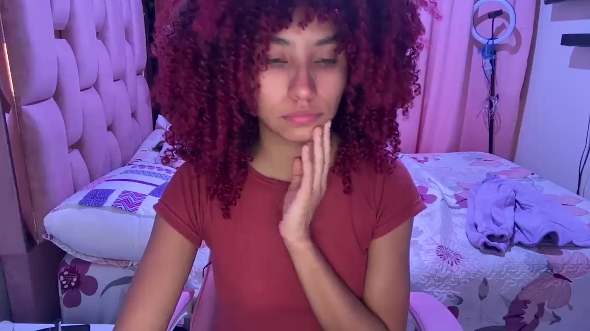 Gallery image thumbnail from Cofewithmilk's myfreecams stream on, 11/20/2025, 09:08 image 20 of 20