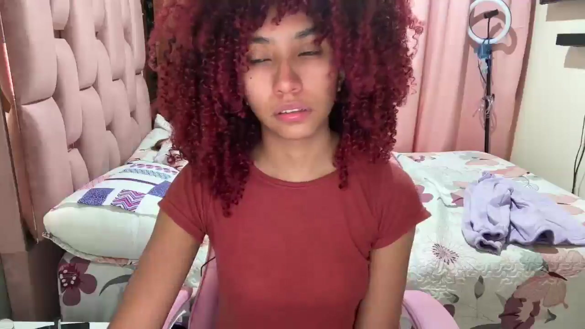 Gallery image thumbnail from Cofewithmilk's myfreecams stream on, 11/20/2025, 09:08 image 18 of 20