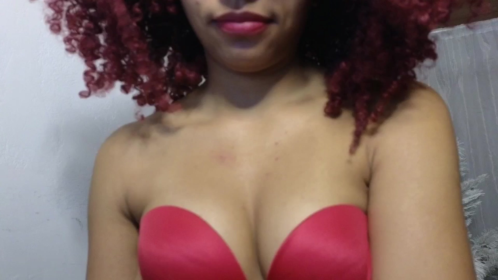 Gallery image thumbnail from Cofewithmilk's myfreecams stream on, 12/04/2025, 08:45 image 1 of 20