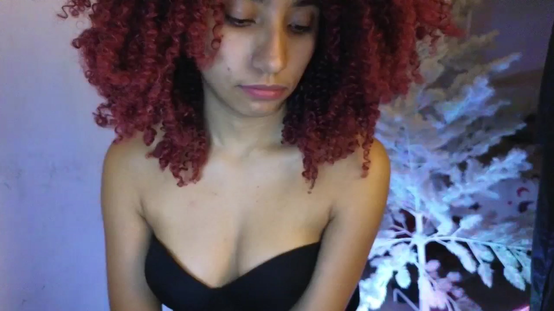 Gallery image thumbnail from Cofewithmilk's myfreecams stream on, 12/07/2025, 09:06 image 16 of 20