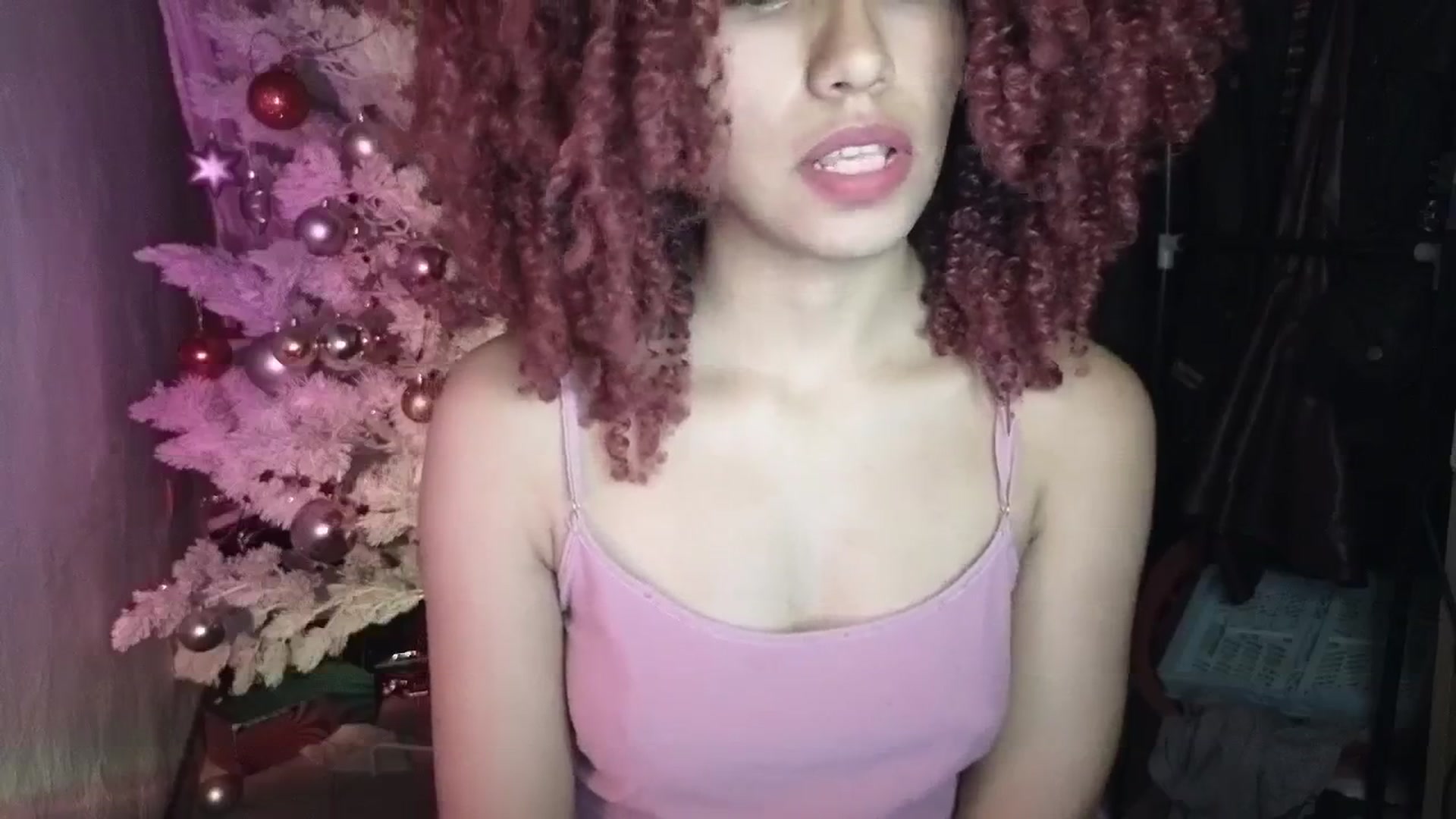 Gallery image thumbnail from Cofewithmilk's myfreecams stream on, 12/12/2025, 08:05 image 12 of 20