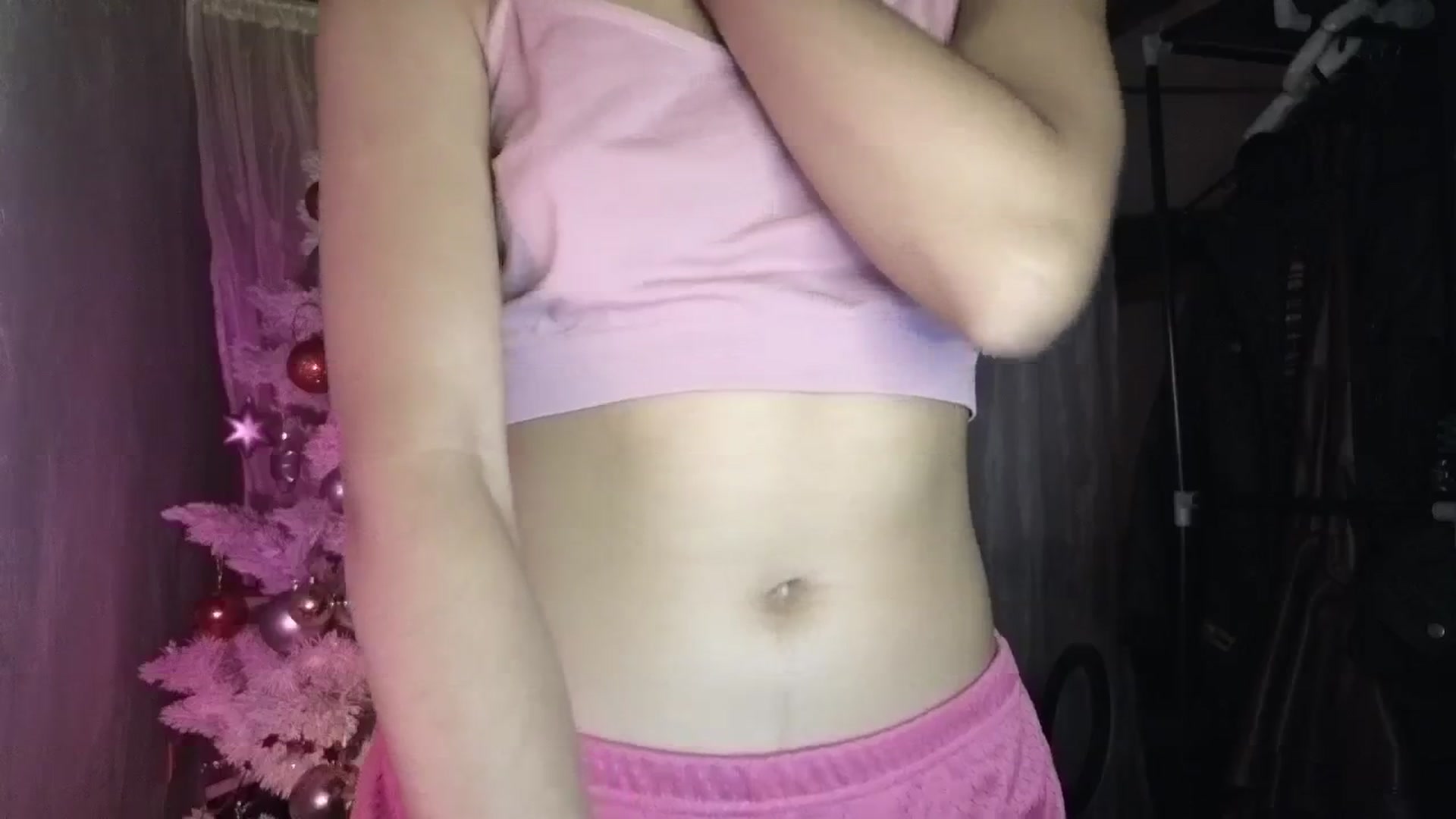 Gallery image thumbnail from Cofewithmilk's myfreecams stream on, 12/12/2025, 08:05 image 20 of 20