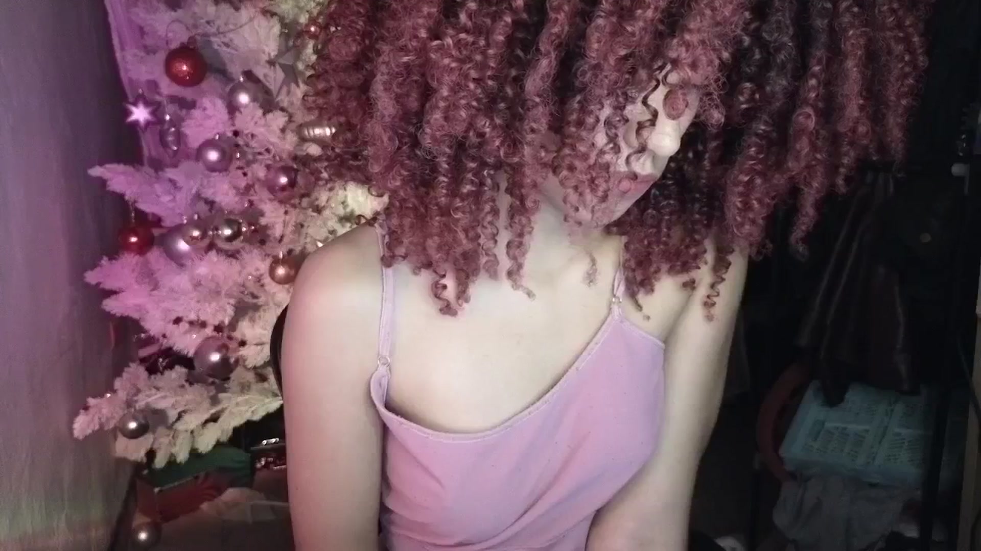 Gallery image thumbnail from Cofewithmilk's myfreecams stream on, 12/12/2025, 08:05 image 13 of 20