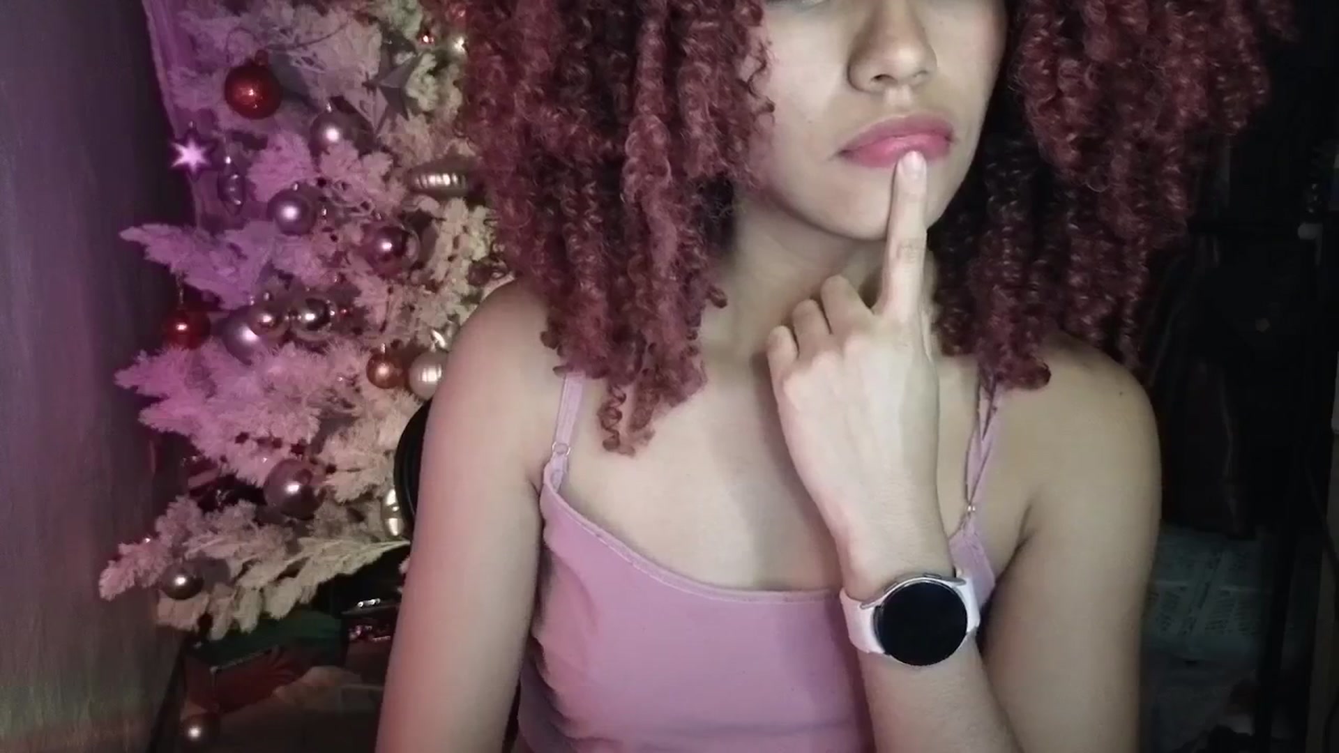 Gallery image thumbnail from Cofewithmilk's myfreecams stream on, 12/12/2025, 08:05 image 11 of 20