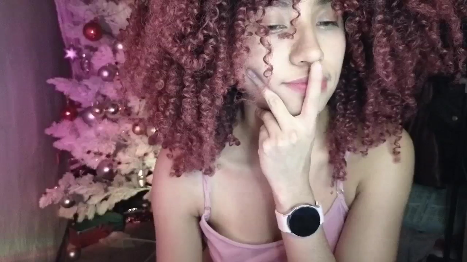 Gallery image thumbnail from Cofewithmilk's myfreecams stream on, 12/12/2025, 08:05 image 18 of 20