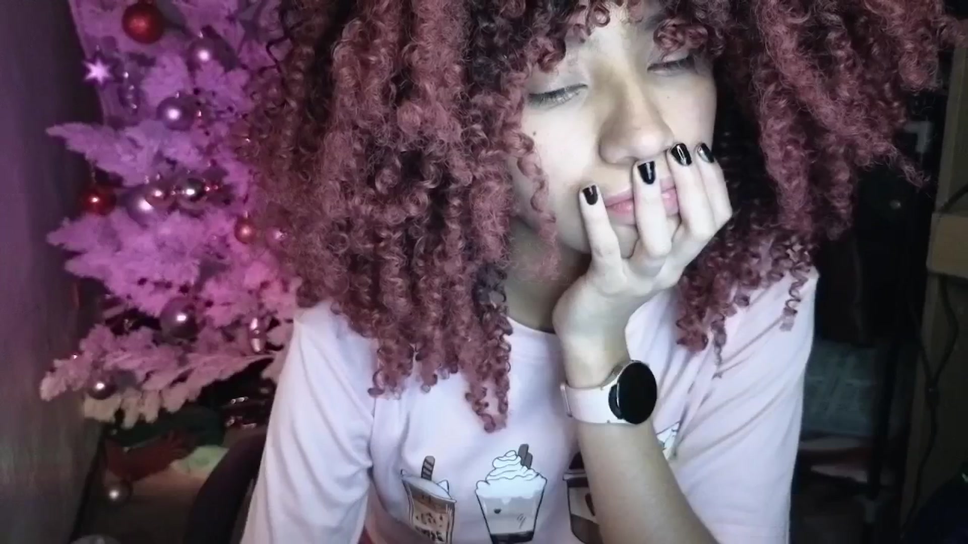 Gallery image thumbnail from Cofewithmilk's myfreecams stream on, 12/12/2025, 10:05 image 18 of 20