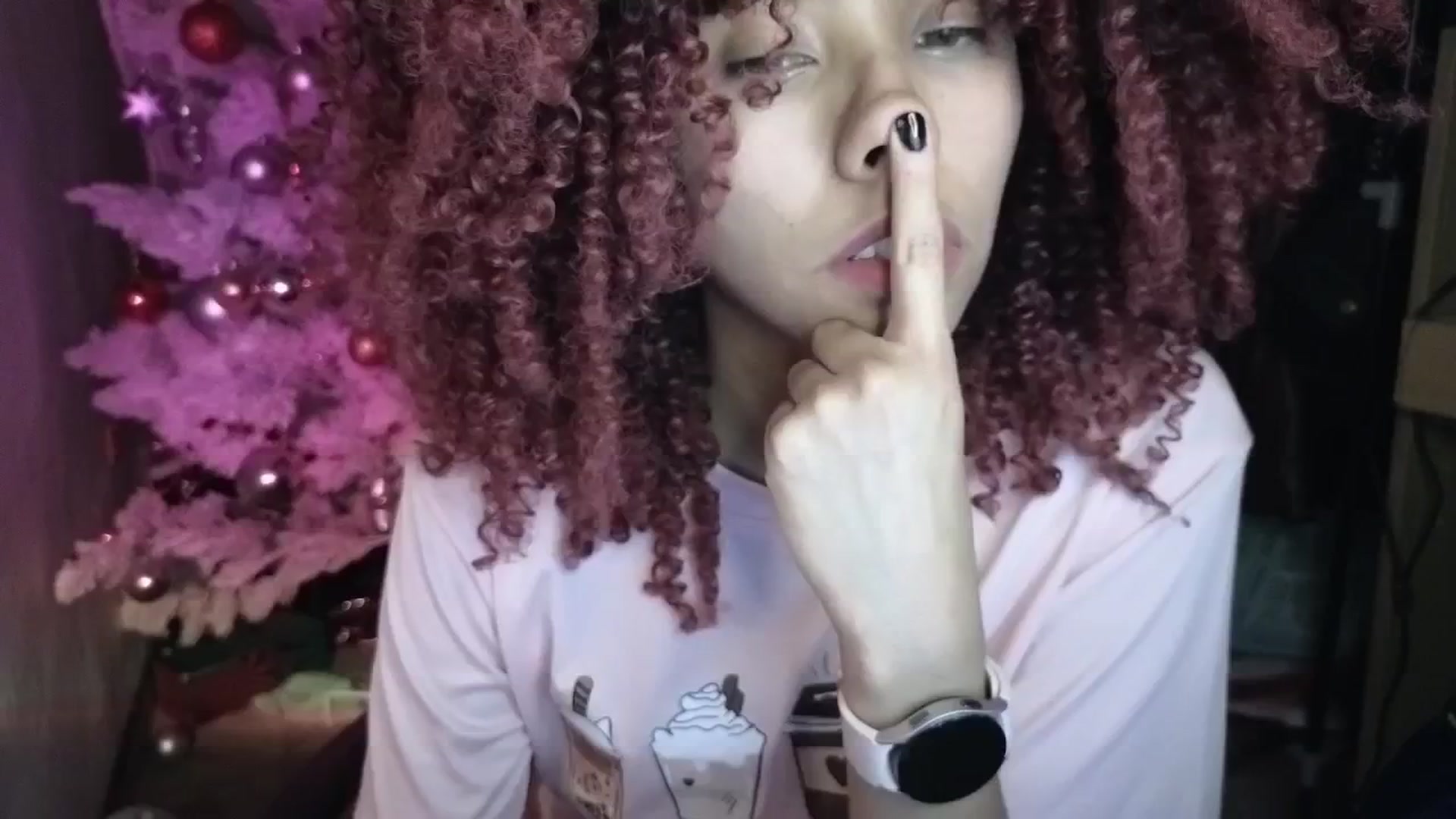 Gallery image thumbnail from Cofewithmilk's myfreecams stream on, 12/12/2025, 10:05 image 7 of 20