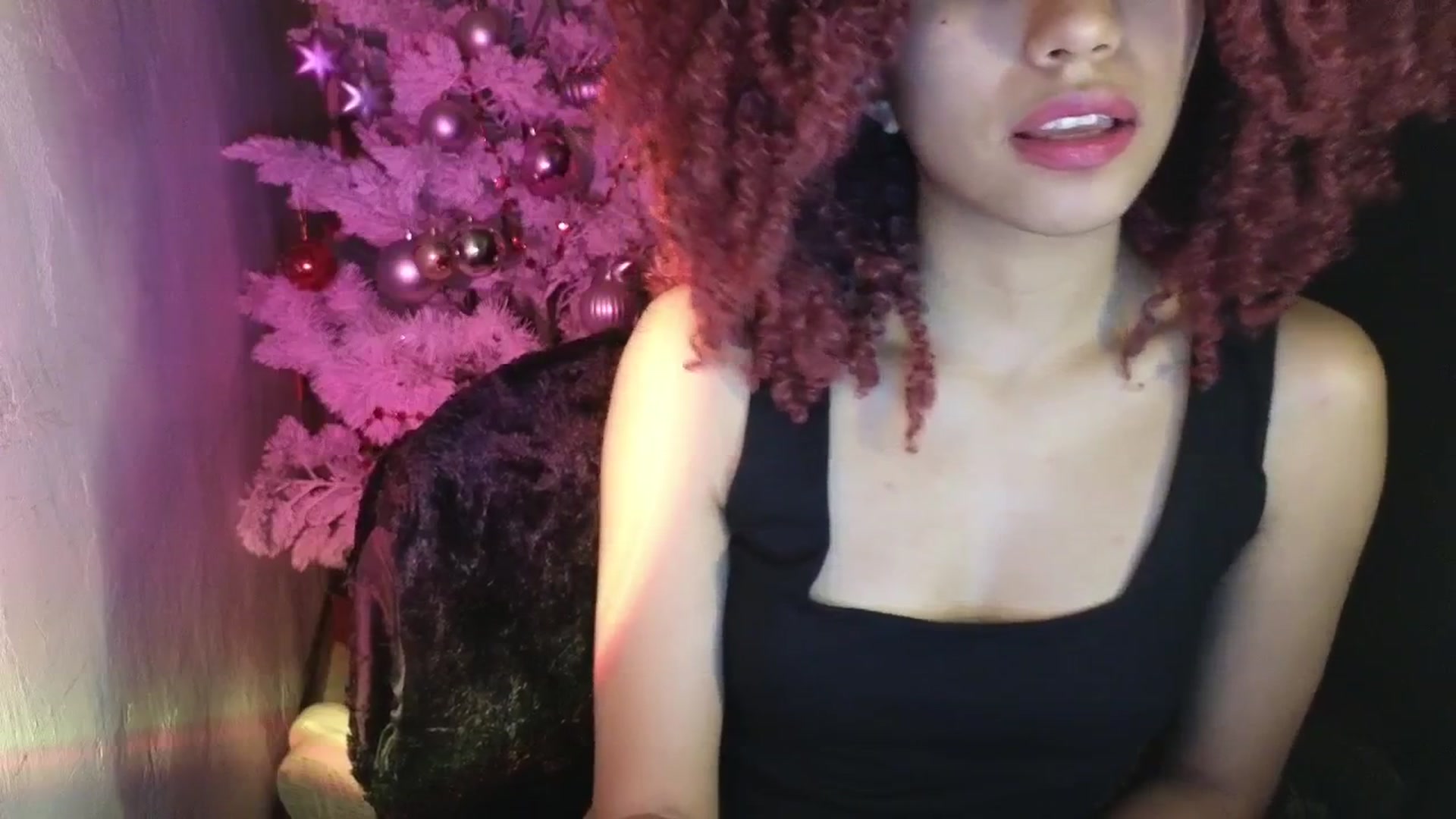 Gallery image thumbnail from Cofewithmilk's myfreecams stream on, 12/24/2025, 07:20 image 18 of 20