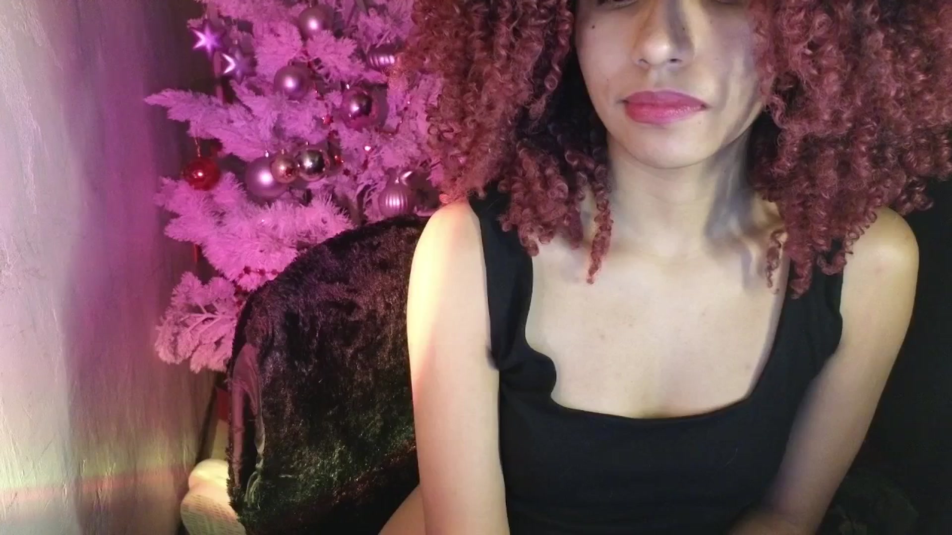 Gallery image thumbnail from Cofewithmilk's myfreecams stream on, 12/24/2025, 07:20 image 19 of 20