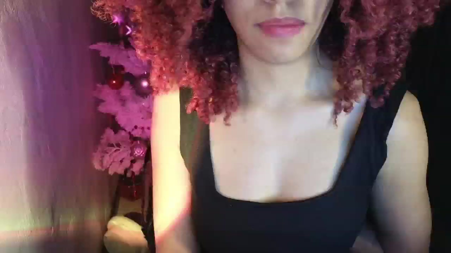 Gallery image thumbnail from Cofewithmilk's myfreecams stream on, 12/24/2025, 08:12 image 1 of 20