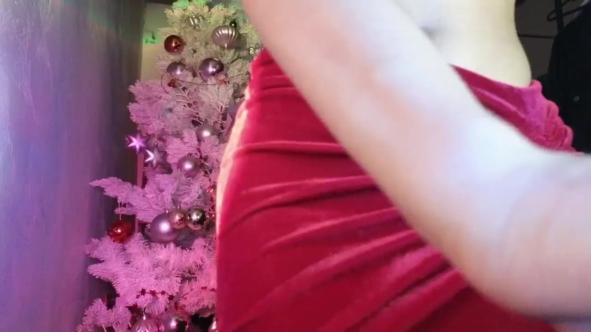 Gallery image thumbnail from Cofewithmilk's myfreecams stream on, 12/25/2025, 09:19 image 19 of 20
