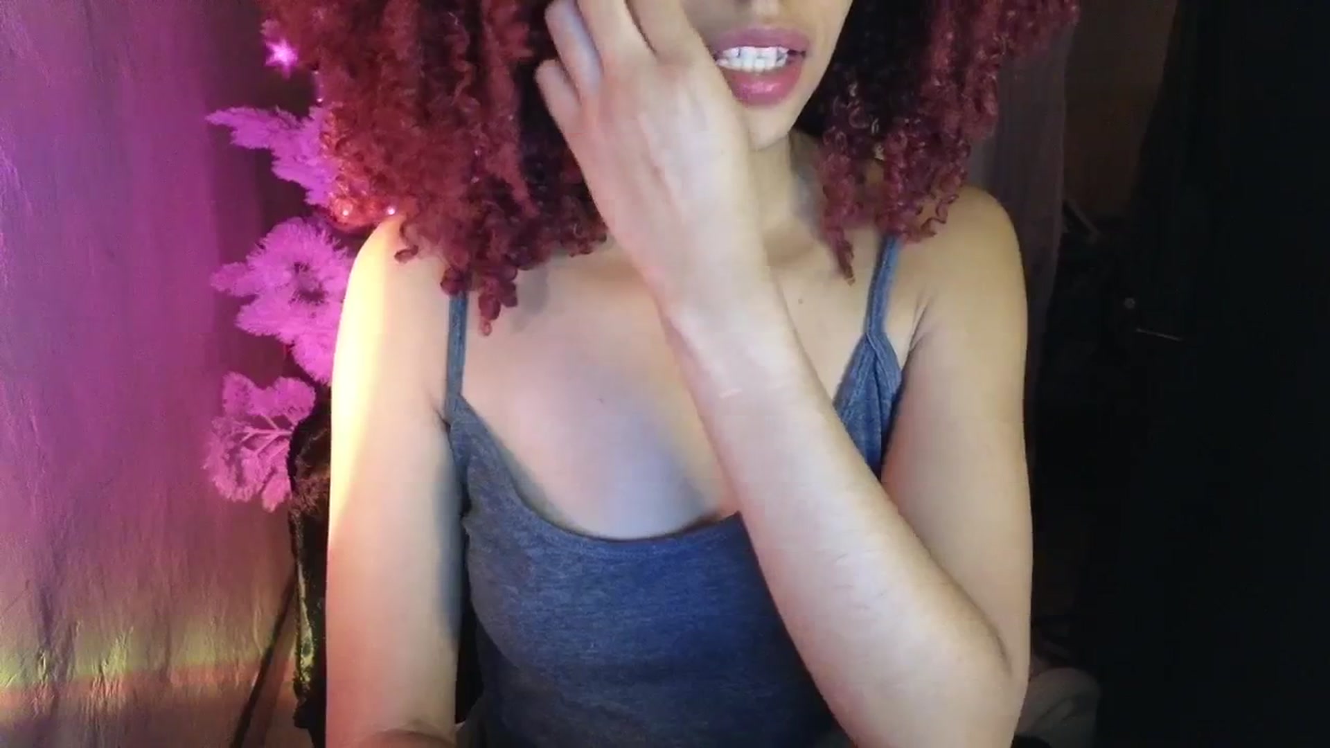 Gallery image thumbnail from Cofewithmilk's myfreecams stream on, 12/31/2025, 07:32 image 14 of 20