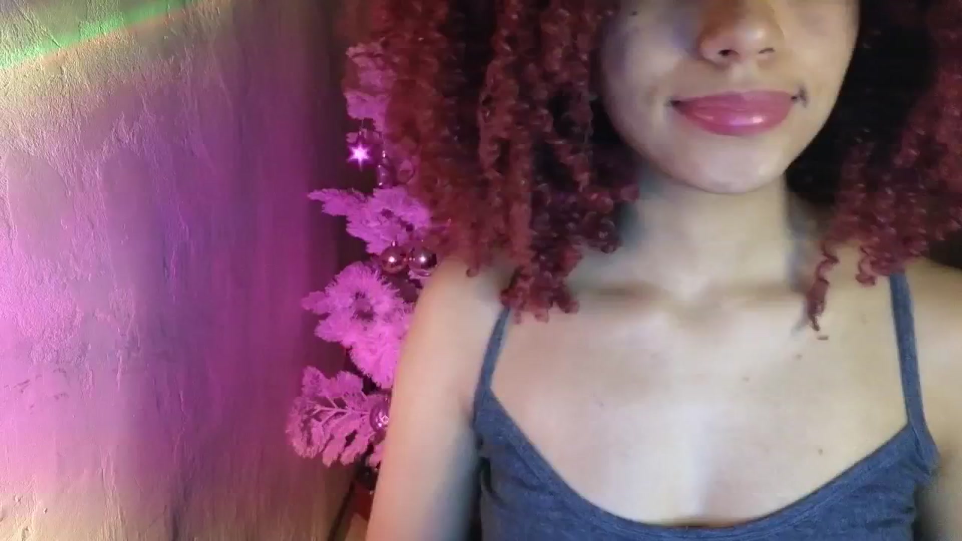 Gallery image thumbnail from Cofewithmilk's myfreecams stream on, 12/31/2025, 07:32 image 1 of 20