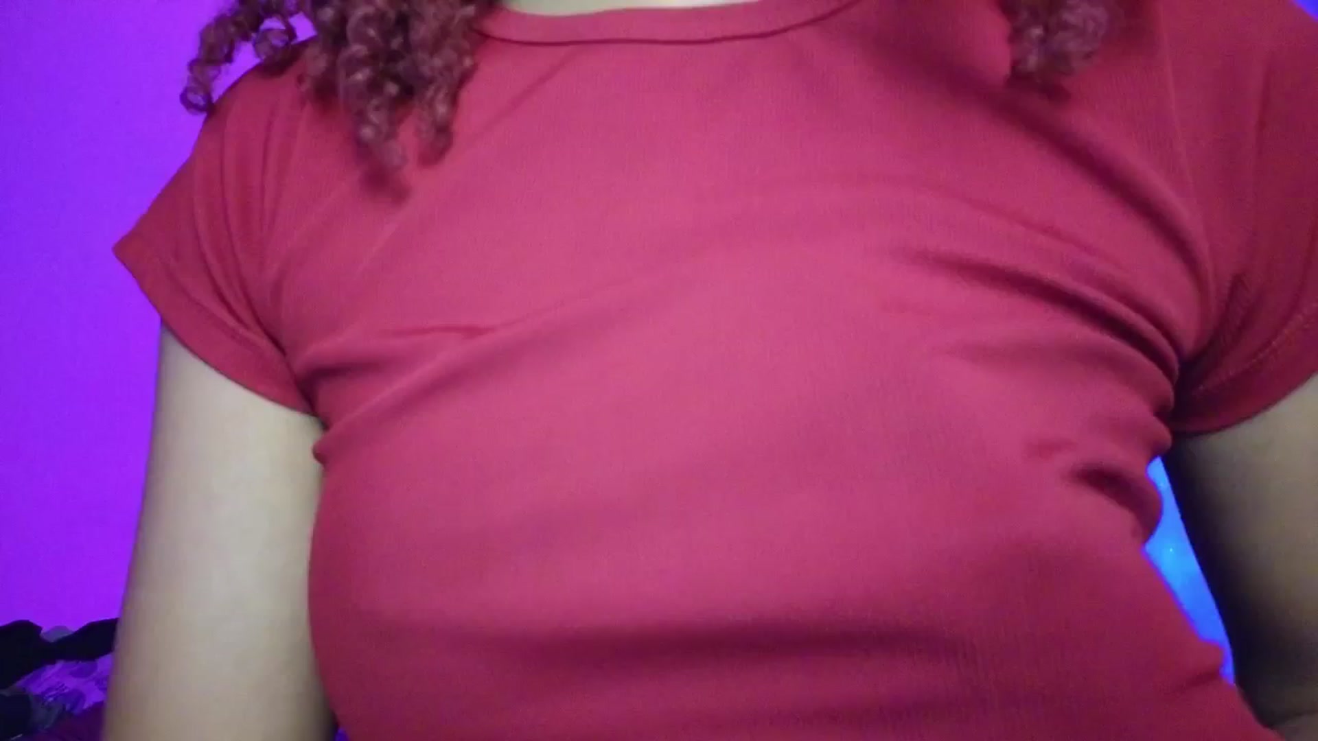 Gallery image thumbnail from Cofewithmilk's myfreecams stream on, 03/21/2026, 08:34 image 8 of 20