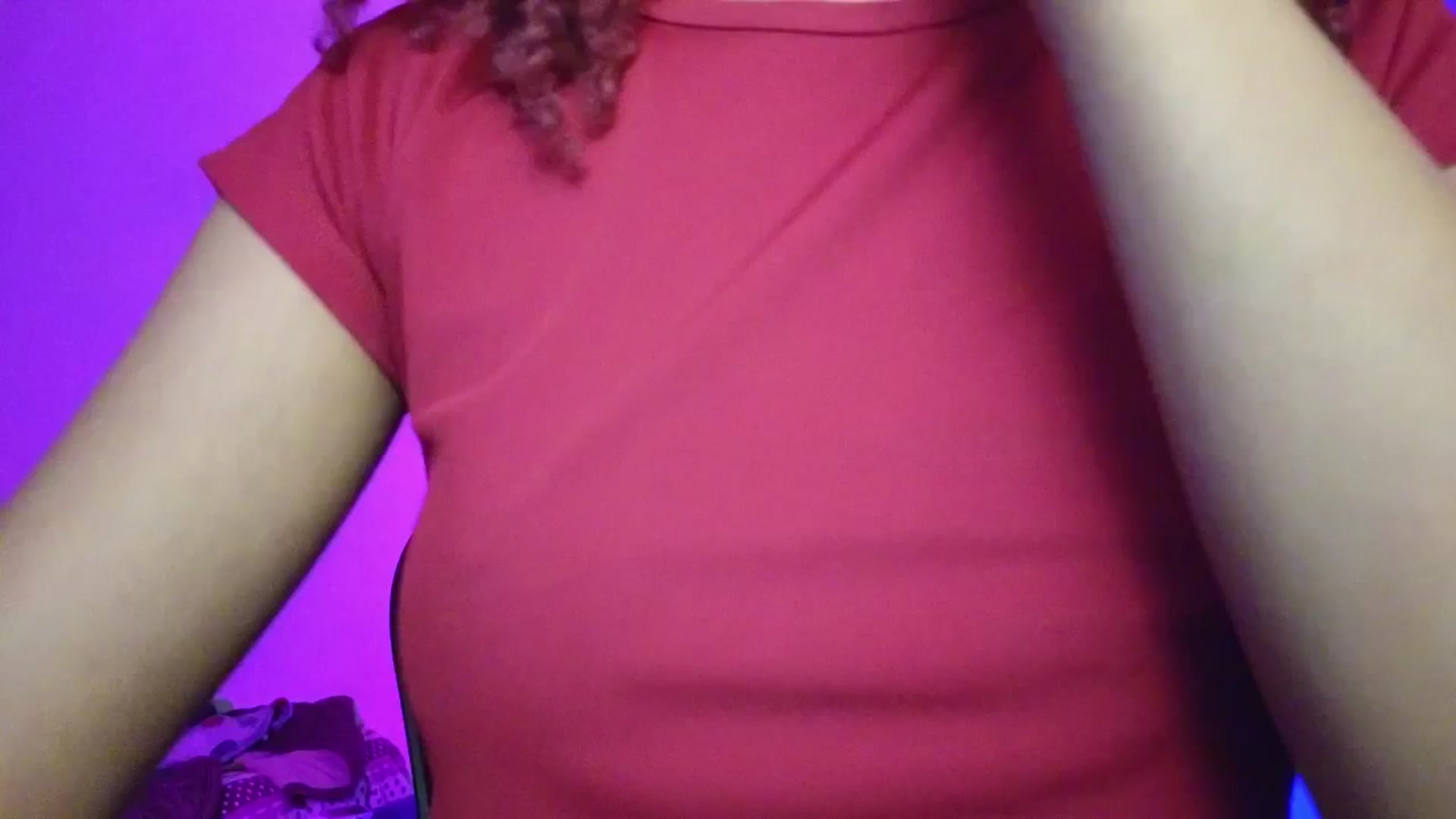 Gallery image thumbnail from Cofewithmilk's myfreecams stream on, 03/21/2026, 08:34 image 7 of 20