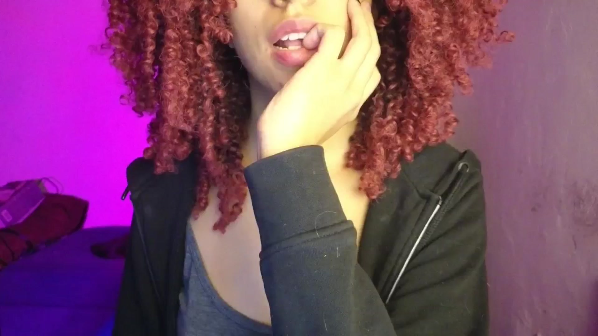 Gallery image thumbnail from Cofewithmilk's myfreecams stream on, 03/28/2026, 08:13 image 4 of 20