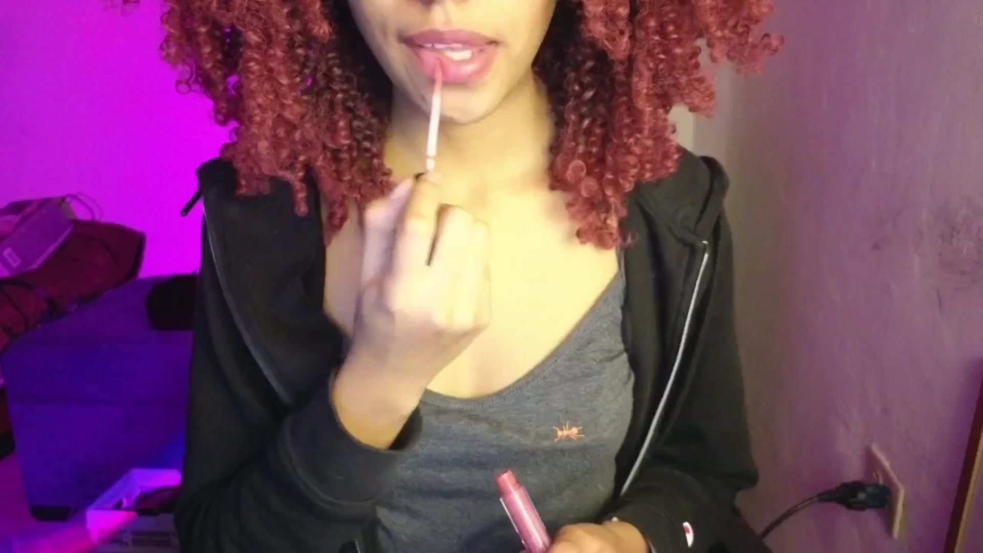 Gallery image thumbnail from Cofewithmilk's myfreecams stream on, 03/28/2026, 08:13 image 6 of 20