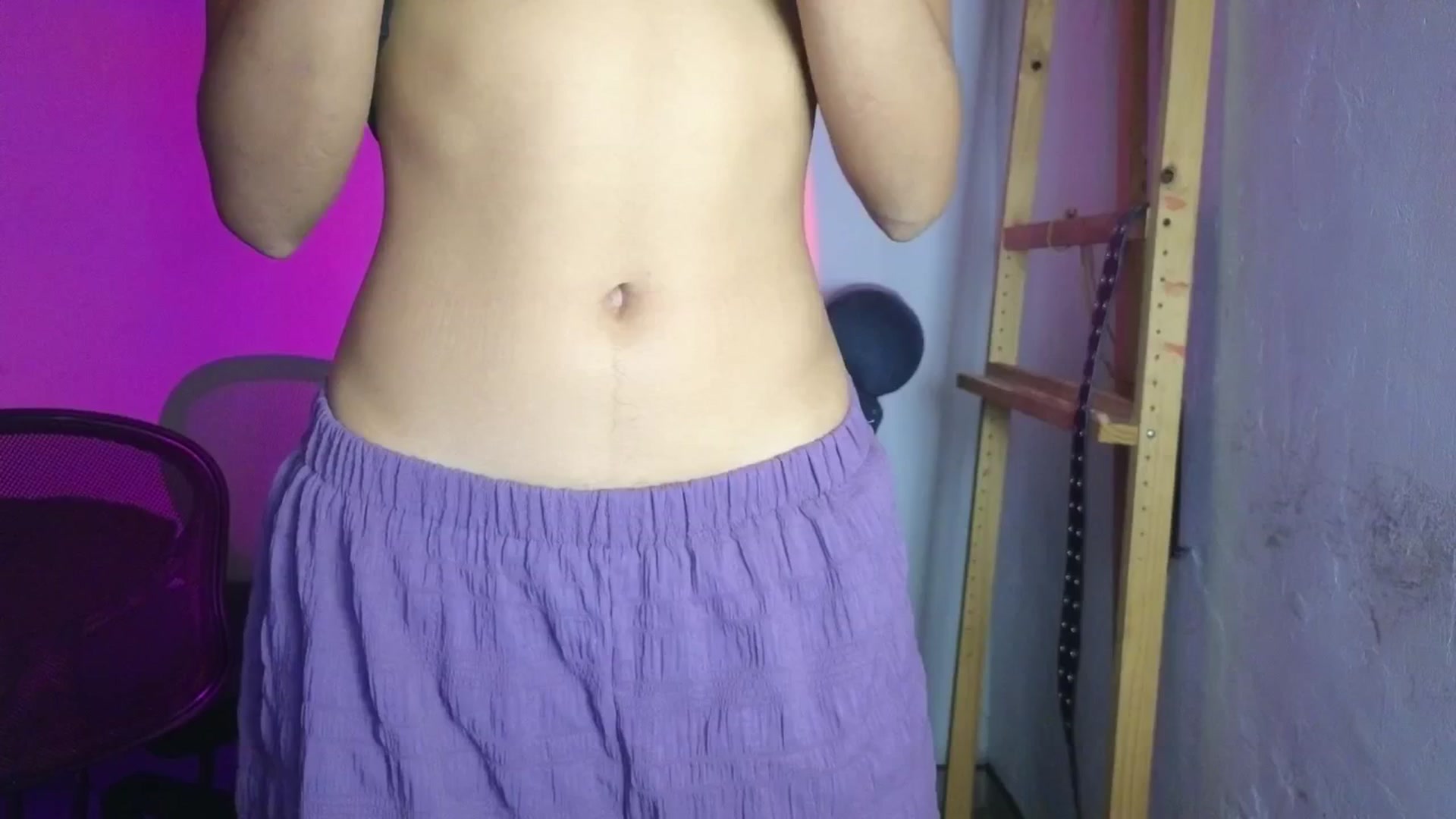 Gallery image thumbnail from Cofewithmilk's myfreecams stream on, 04/08/2026, 24:58 image 1 of 20