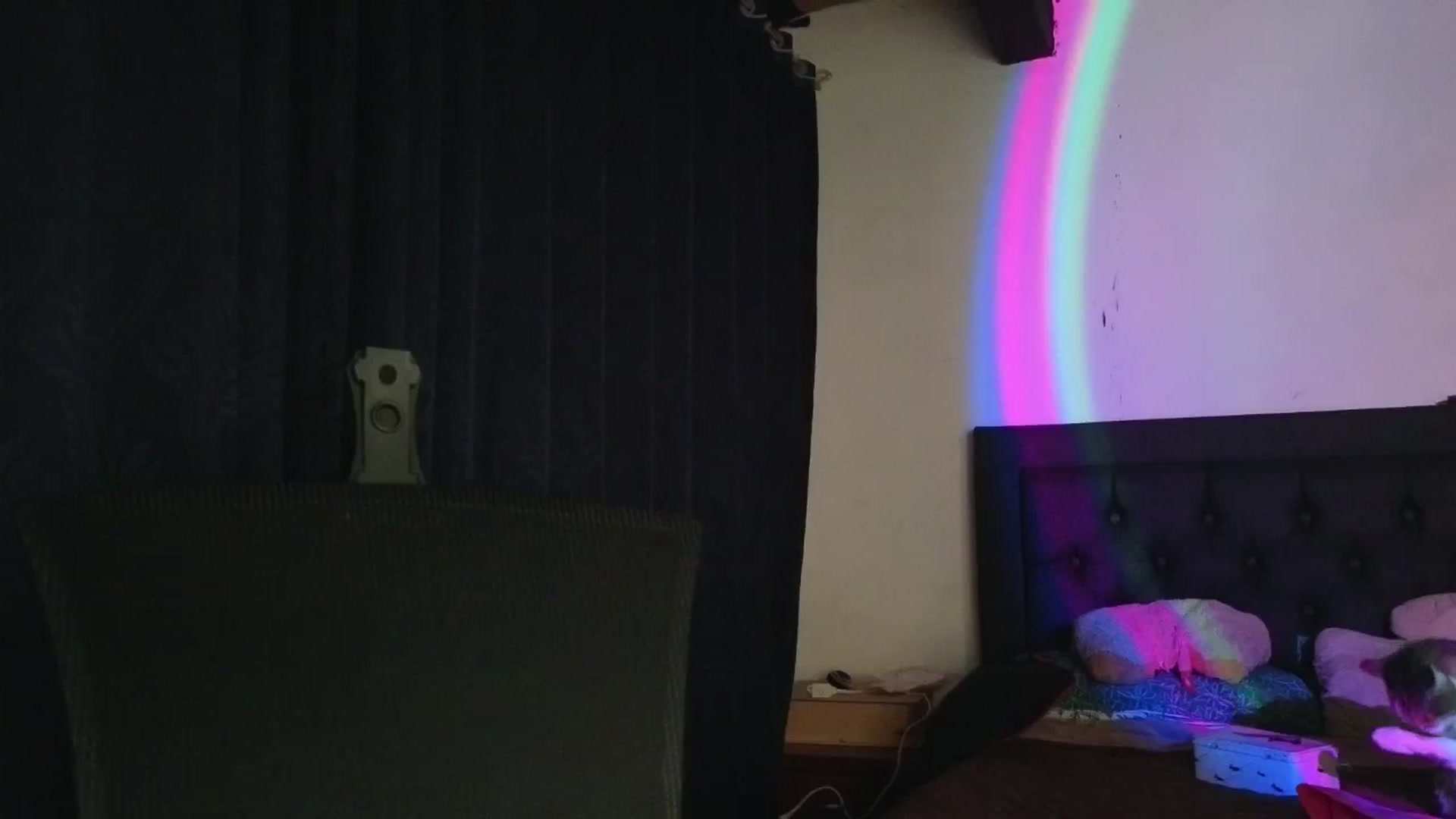Gallery image thumbnail from Cofewithmilk's myfreecams stream on, 04/15/2026, 05:00 image 11 of 20