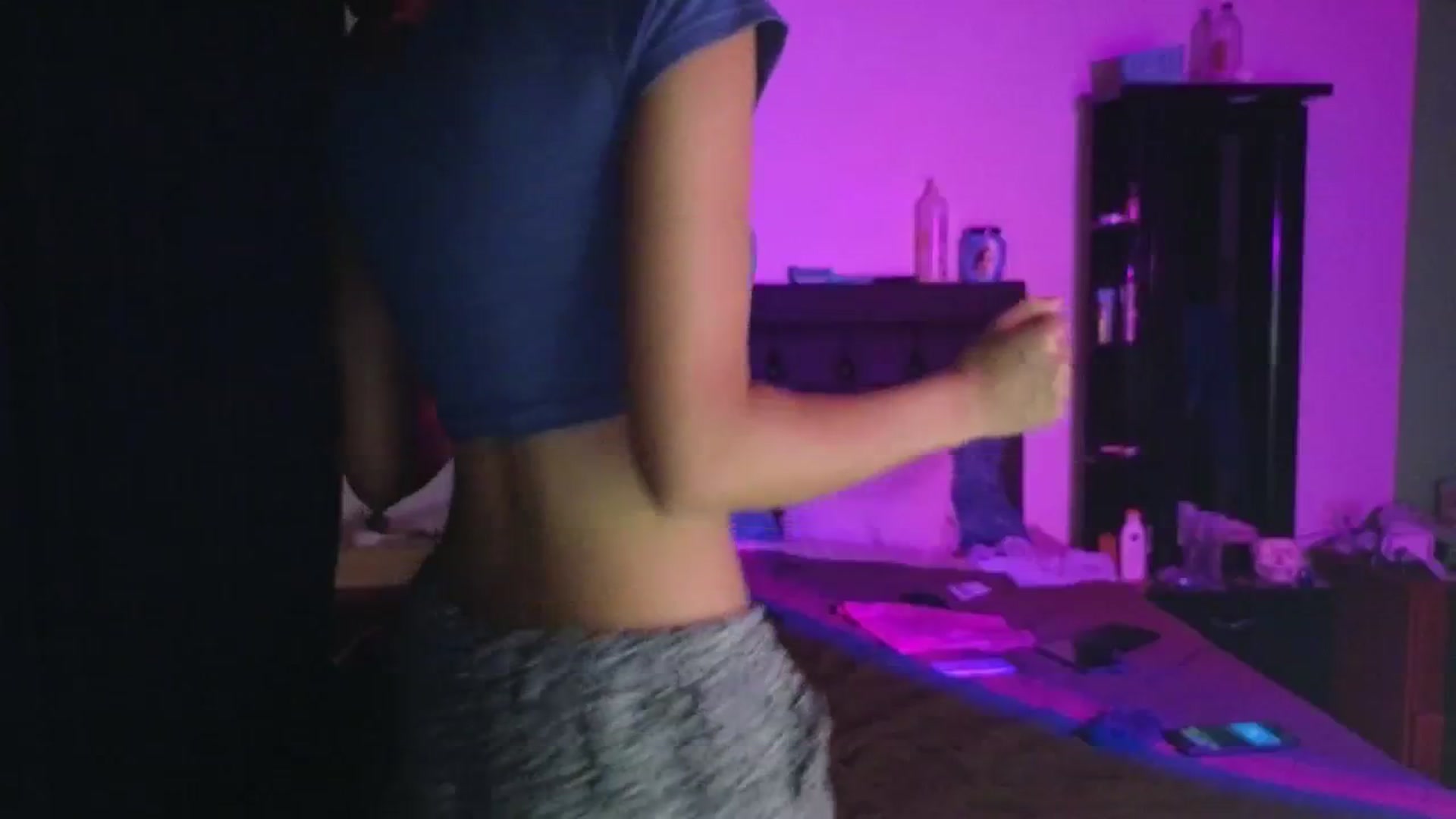 Gallery image thumbnail from Cofewithmilk's myfreecams stream on, 04/15/2026, 07:28 image 18 of 20