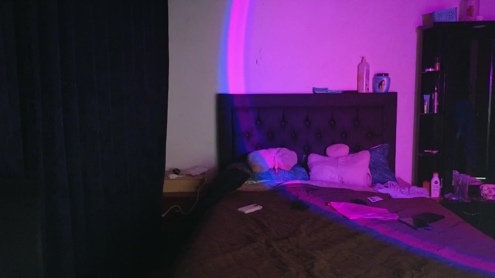 Gallery image thumbnail from Cofewithmilk's myfreecams stream on, 04/15/2026, 07:28 image 14 of 20