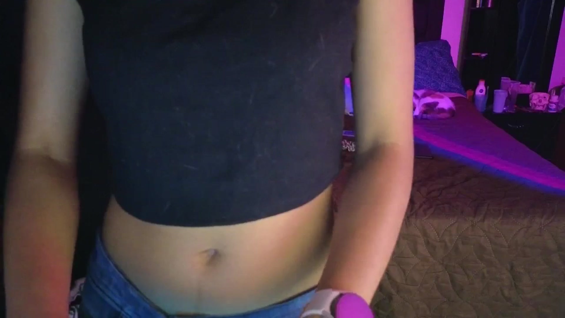 Gallery image thumbnail from Cofewithmilk's myfreecams stream on, 04/16/2026, 06:22 image 18 of 20