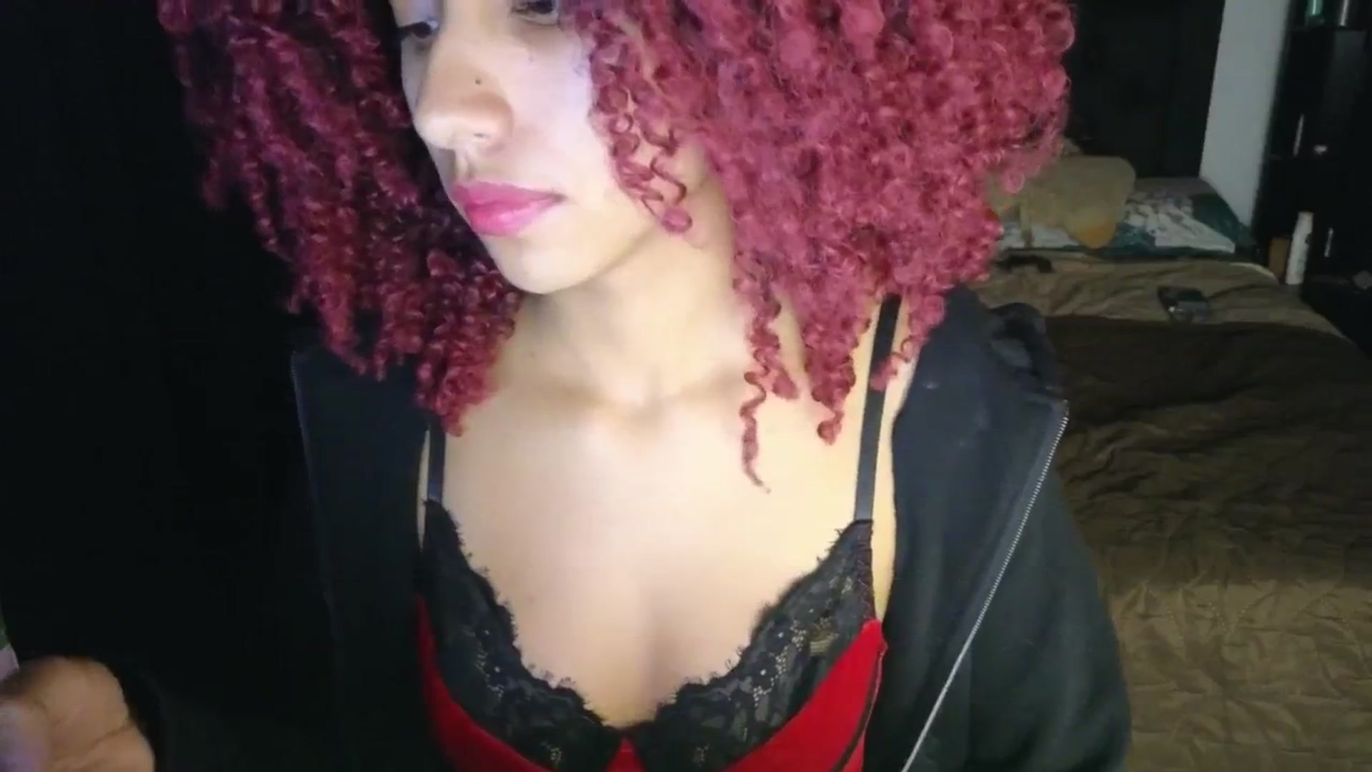 Gallery image thumbnail from Cofewithmilk's myfreecams stream on, 04/21/2026, 06:36 image 4 of 20
