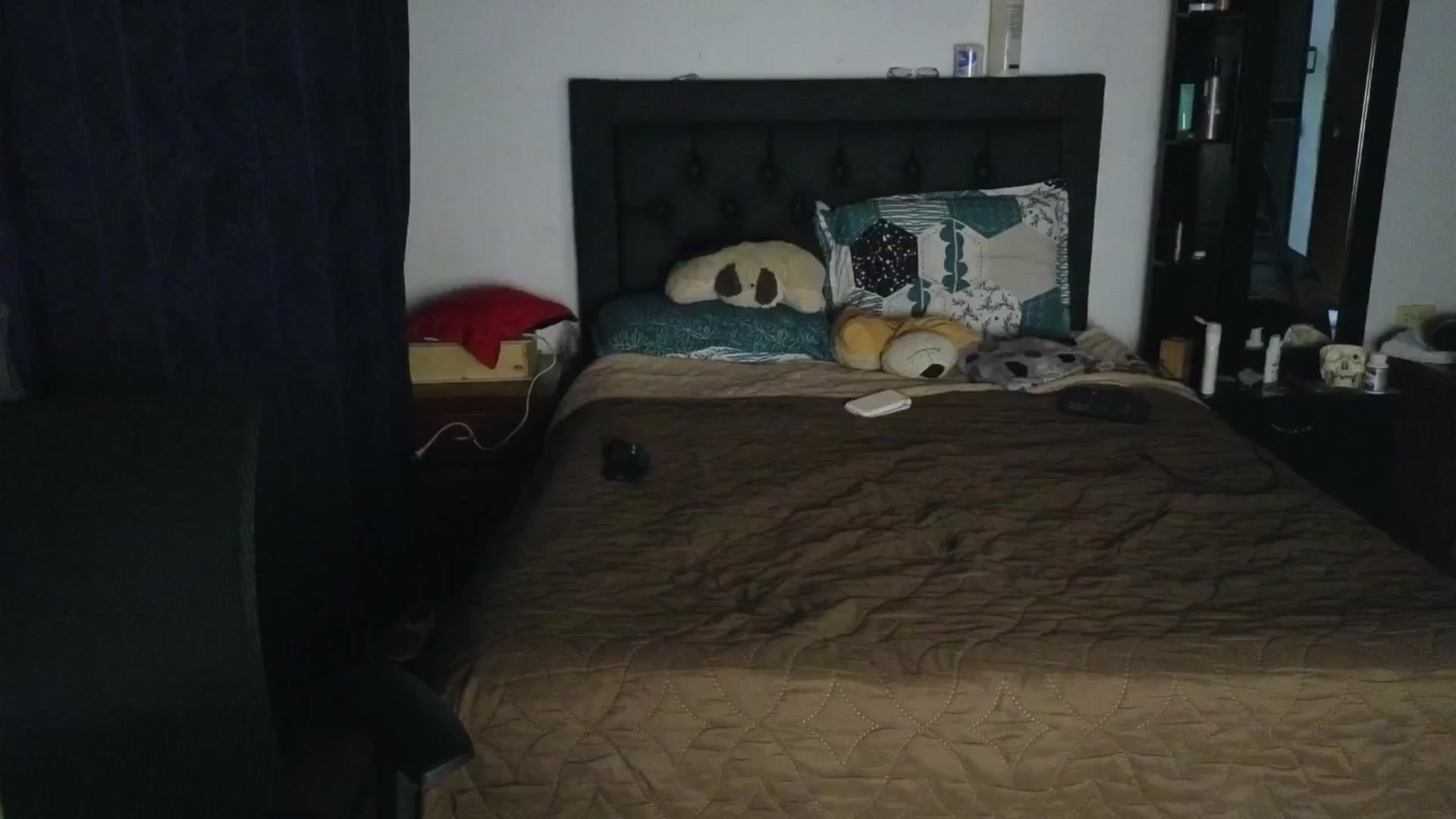 Gallery image thumbnail from Cofewithmilk's myfreecams stream on, 04/22/2026, 04:49 image 1 of 20