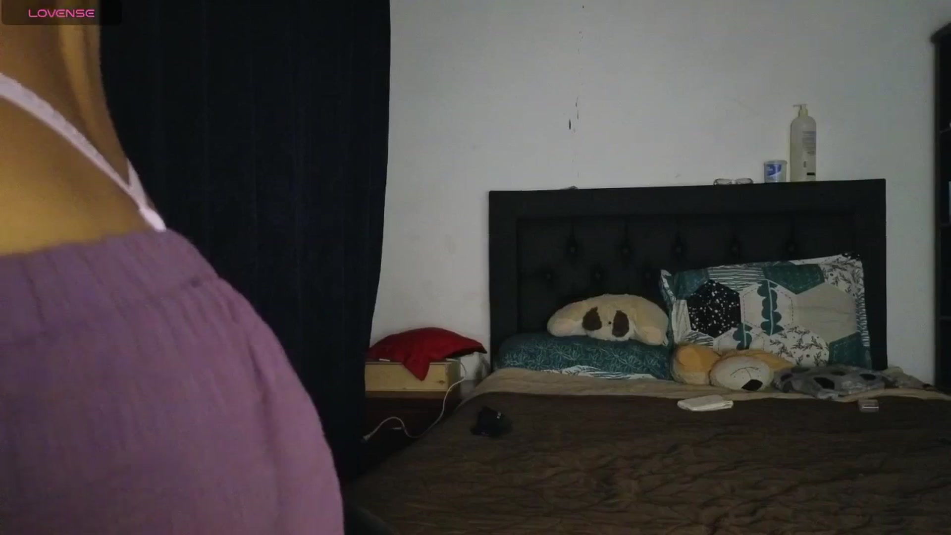 Gallery image thumbnail from Cofewithmilk's myfreecams stream on, 04/22/2026, 07:08 image 8 of 20