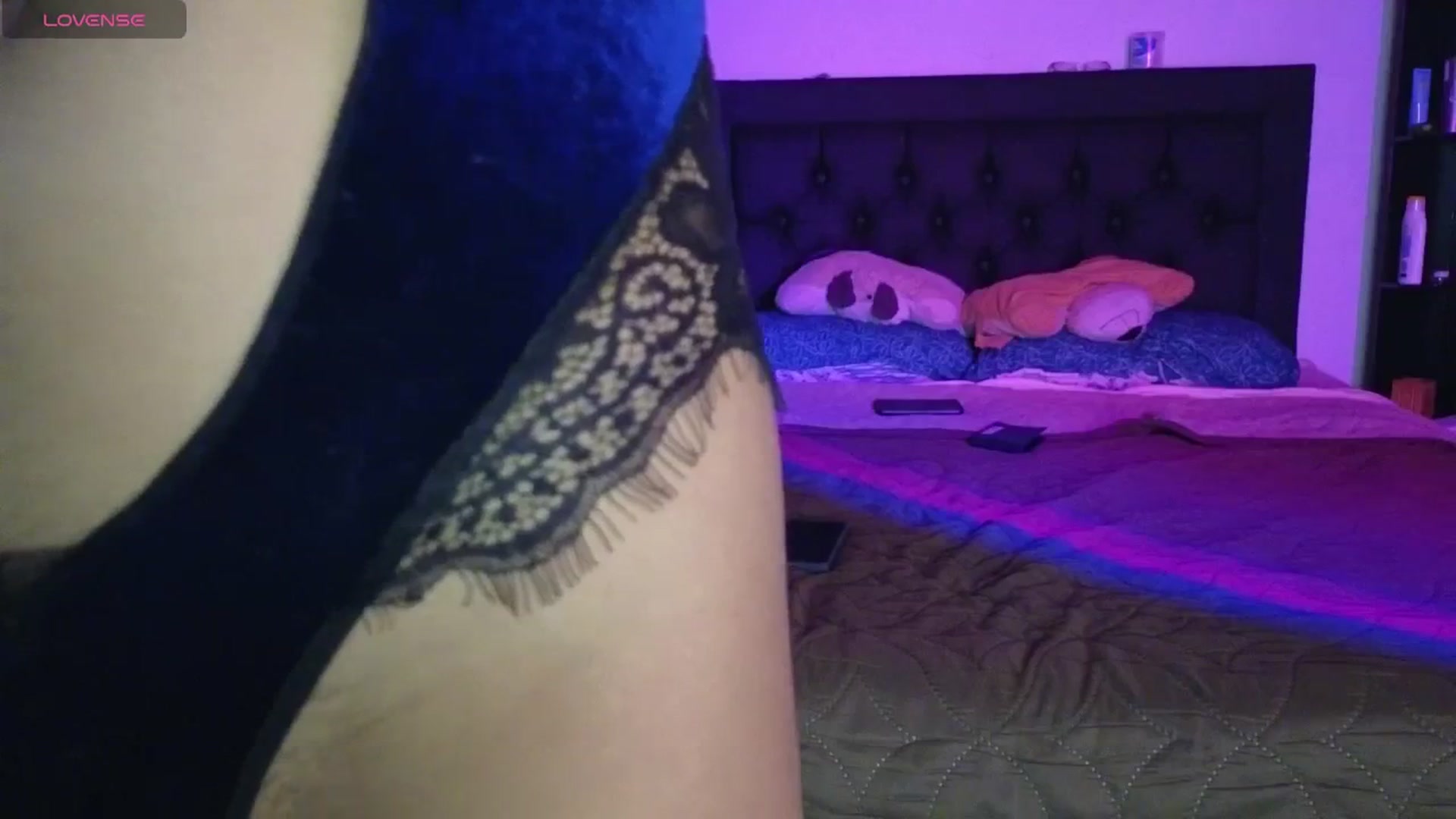 Gallery image thumbnail from Cofewithmilk's myfreecams stream on, 04/23/2026, 06:45 image 7 of 20