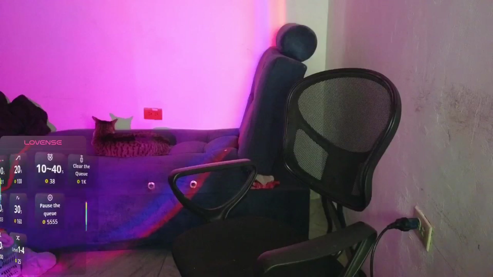 Gallery image thumbnail from Cofewithmilk's myfreecams stream on, 04/25/2026, 07:45 image 5 of 20