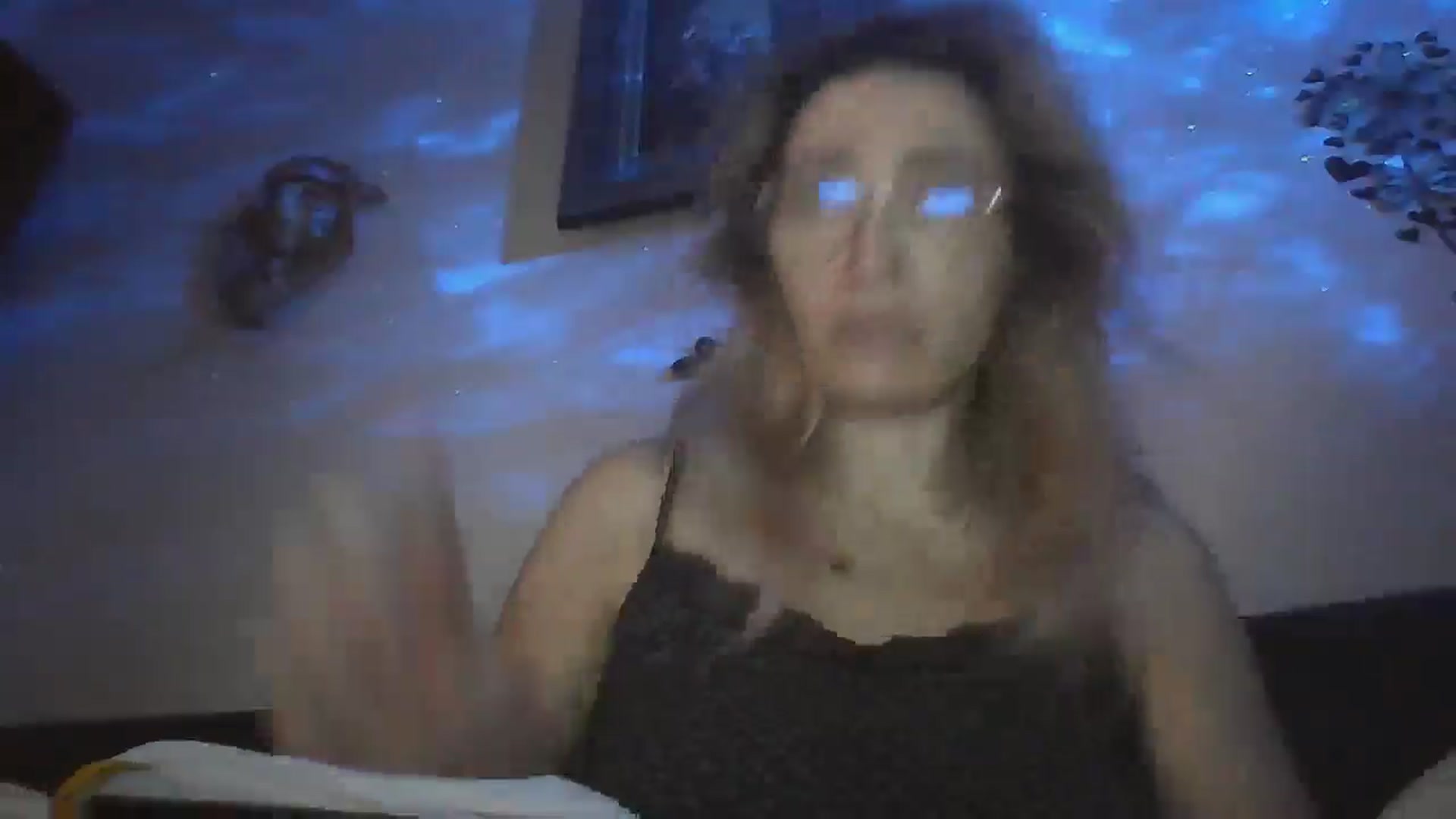Gallery image thumbnail from Coffeemilk's myfreecams stream on, 01/22/2026, 09:09 image 13 of 20