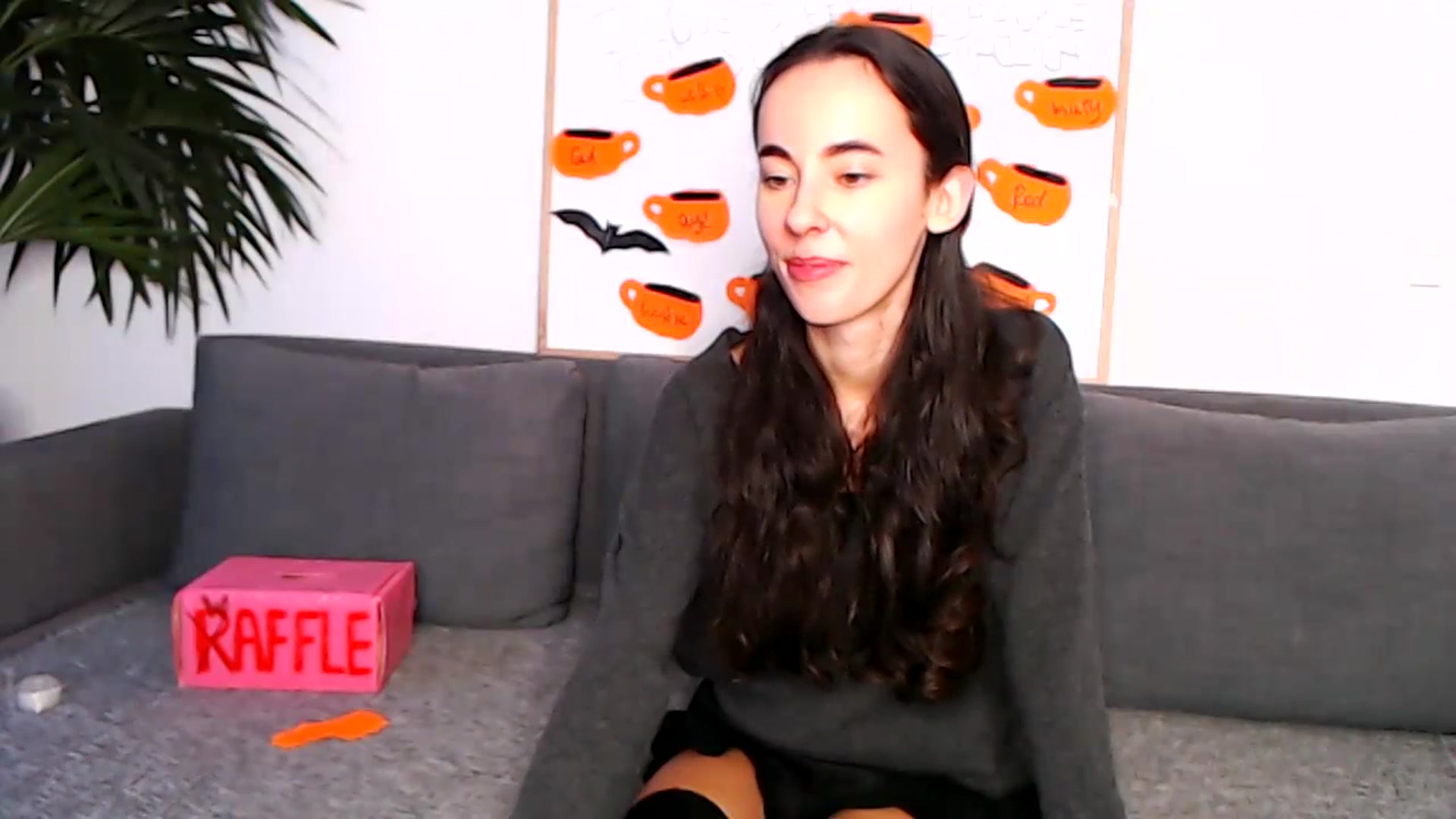 Gallery image thumbnail from Coffeeplease's myfreecams stream on, 10/21/2023, 20:31 image 19 of 20