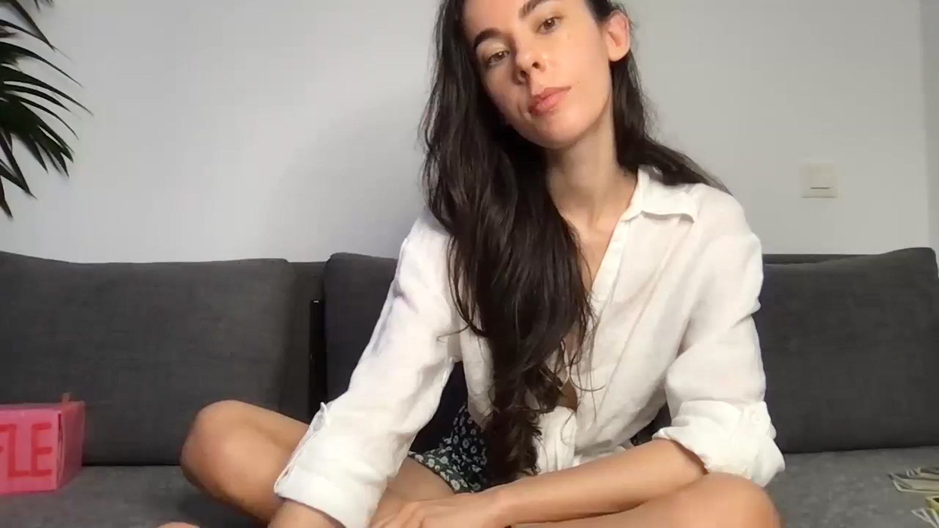 Gallery image thumbnail from Coffeeplease's myfreecams stream on, 11/04/2023, 22:17 image 20 of 20