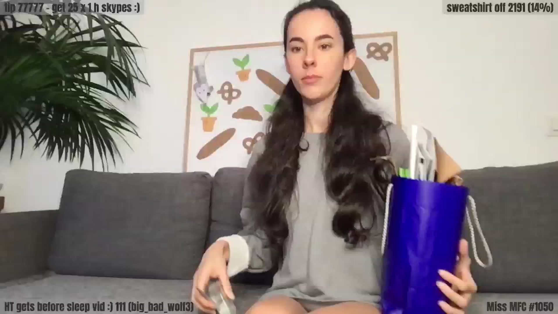 Gallery image thumbnail from Coffeeplease's myfreecams stream on, 04/21/2024, 18:05 image 7 of 20