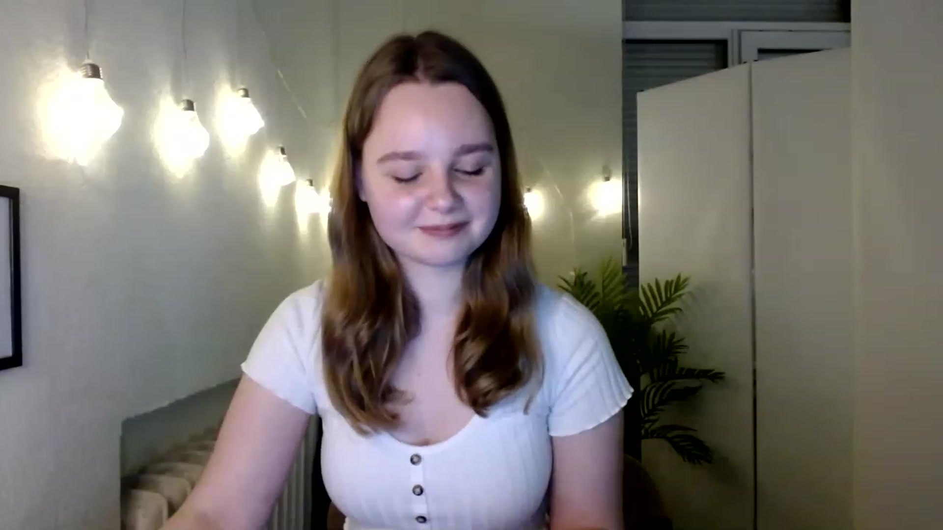 Gallery image thumbnail from Cold_Moon's myfreecams stream on, 11/25/2022, 12:34 image 4 of 20