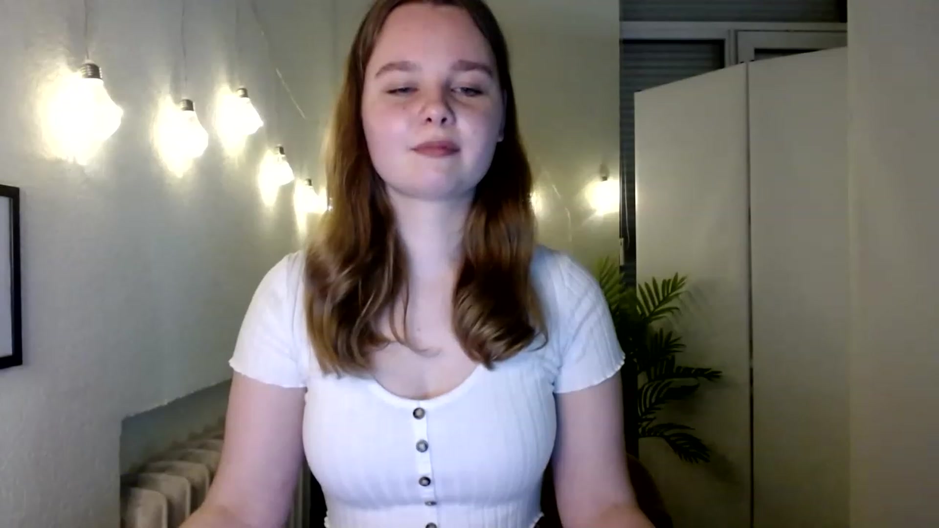 Gallery image thumbnail from Cold_Moon's myfreecams stream on, 11/25/2022, 12:34 image 7 of 20