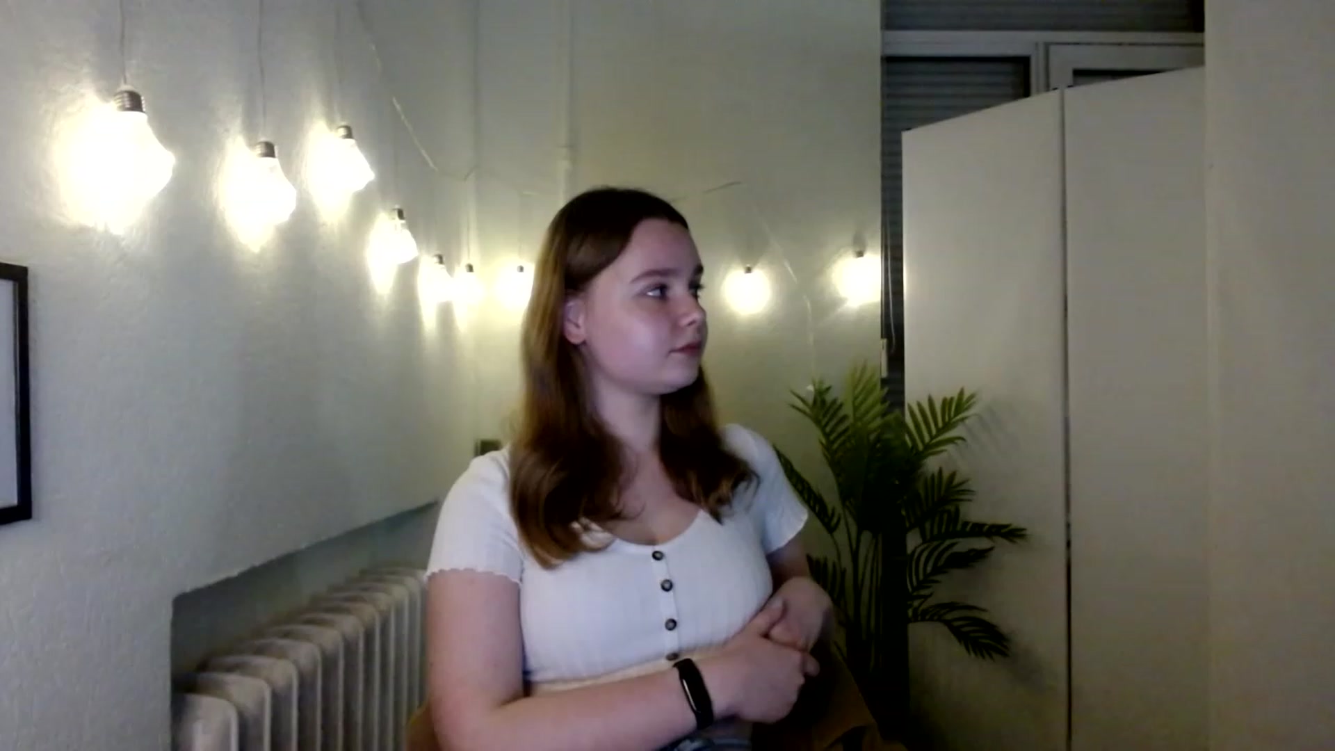 Gallery image thumbnail from Cold_Moon's myfreecams stream on, 11/25/2022, 12:55 image 13 of 20