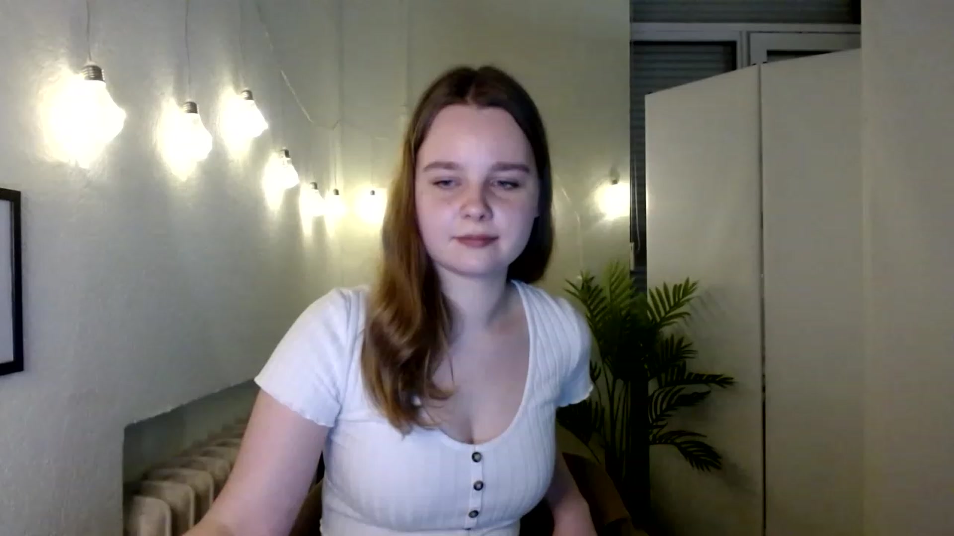 Gallery image thumbnail from Cold_Moon's myfreecams stream on, 11/25/2022, 12:55 image 6 of 20