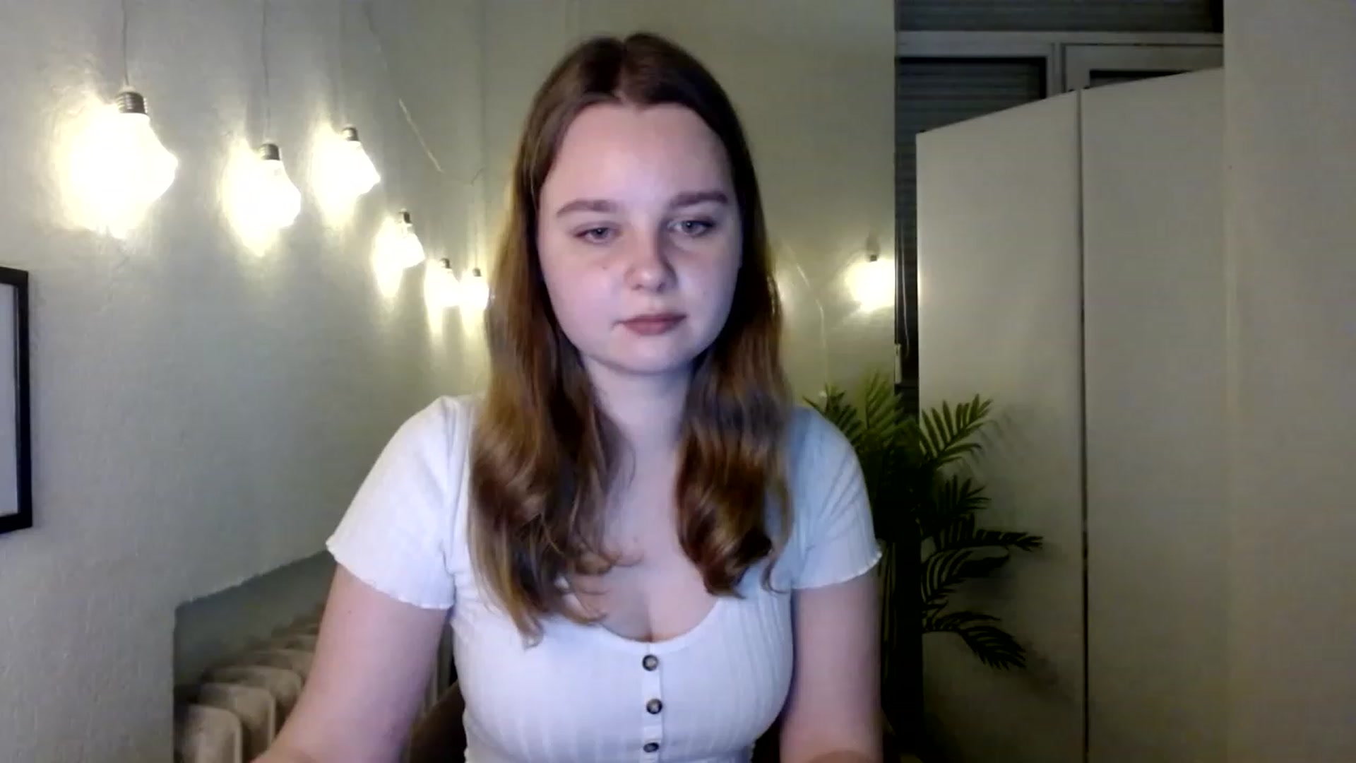 Gallery image thumbnail from Cold_Moon's myfreecams stream on, 11/25/2022, 12:55 image 14 of 20