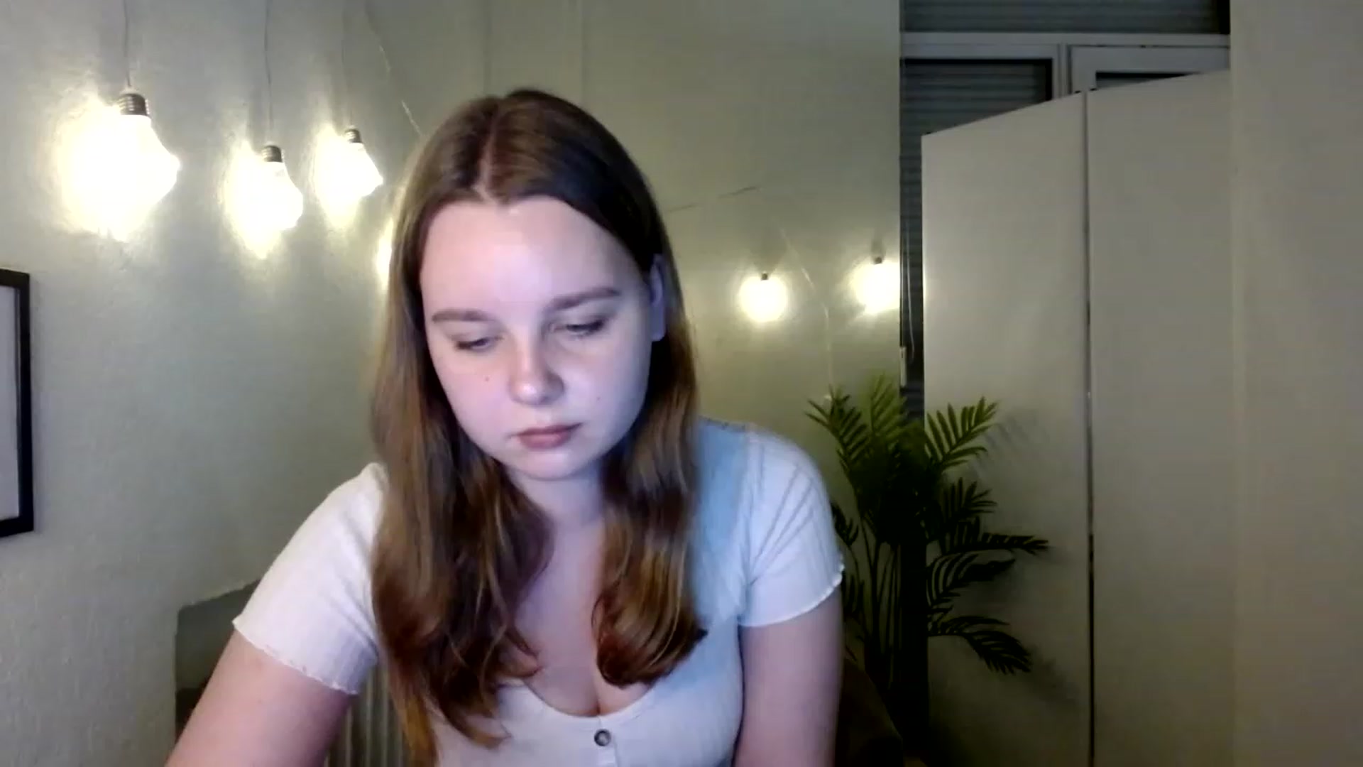 Gallery image thumbnail from Cold_Moon's myfreecams stream on, 11/25/2022, 12:55 image 2 of 20