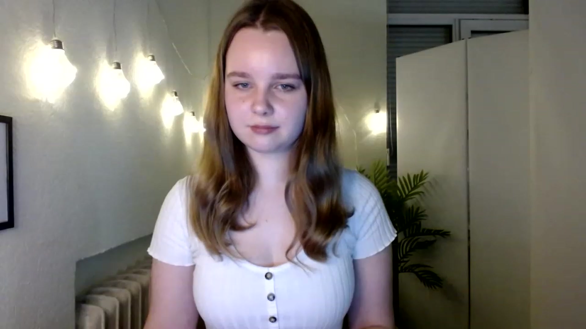 Gallery image thumbnail from Cold_Moon's myfreecams stream on, 11/25/2022, 14:00 image 4 of 20
