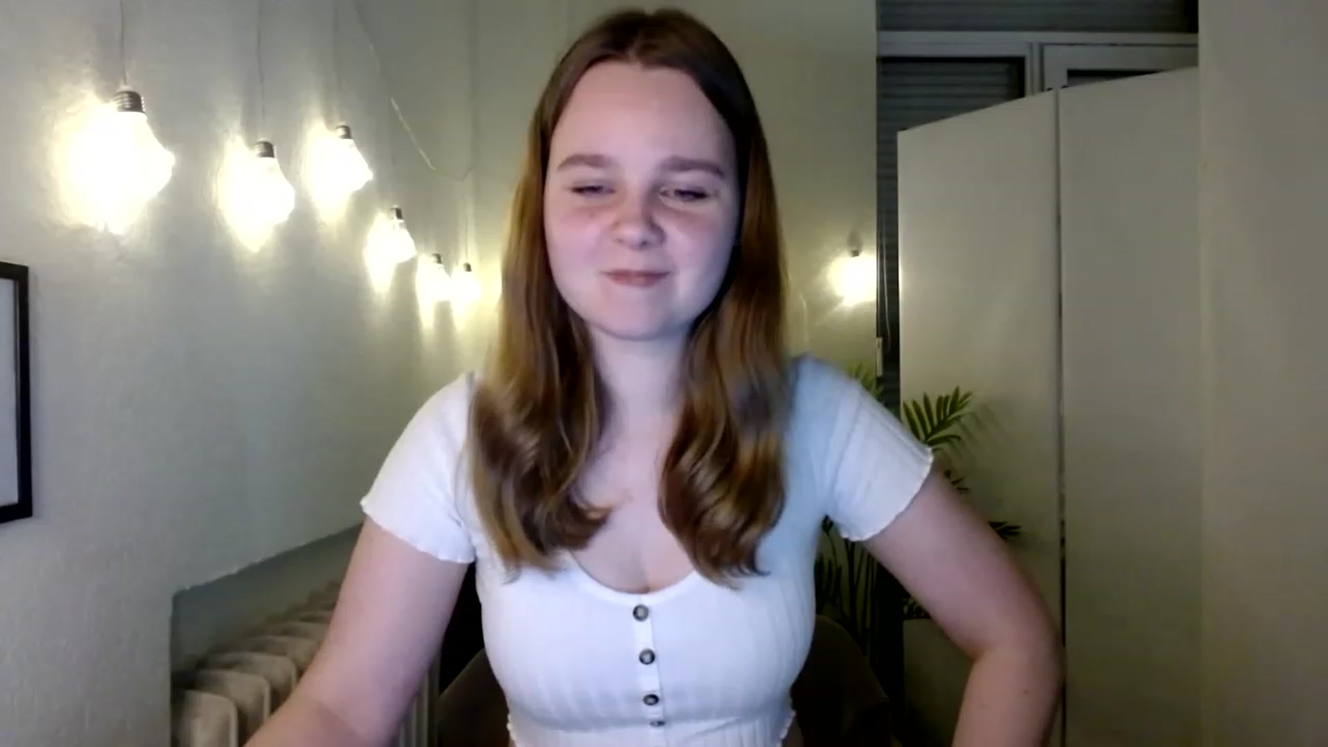 Gallery image thumbnail from Cold_Moon's myfreecams stream on, 11/25/2022, 14:00 image 20 of 20