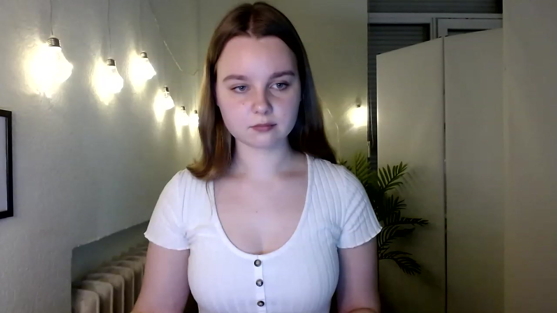 Gallery image thumbnail from Cold_Moon's myfreecams stream on, 11/25/2022, 14:00 image 2 of 20