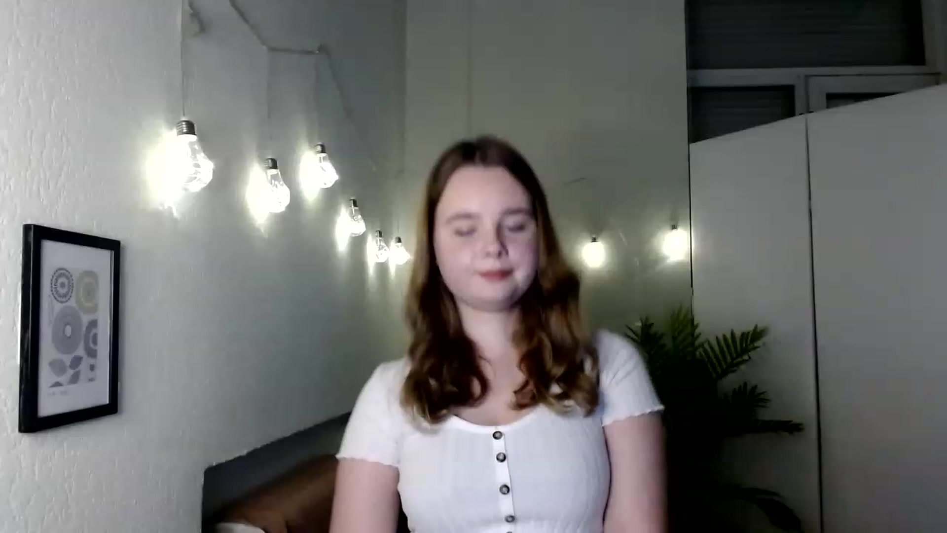 Gallery image thumbnail from Cold_Moon's myfreecams stream on, 11/27/2022, 16:00 image 19 of 20