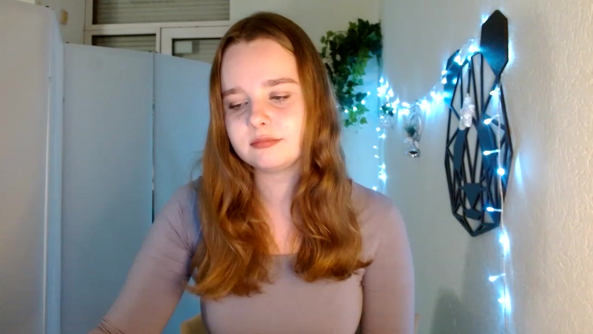 Gallery image thumbnail from Cold_Moon's myfreecams stream on, 12/25/2022, 16:34 image 13 of 20