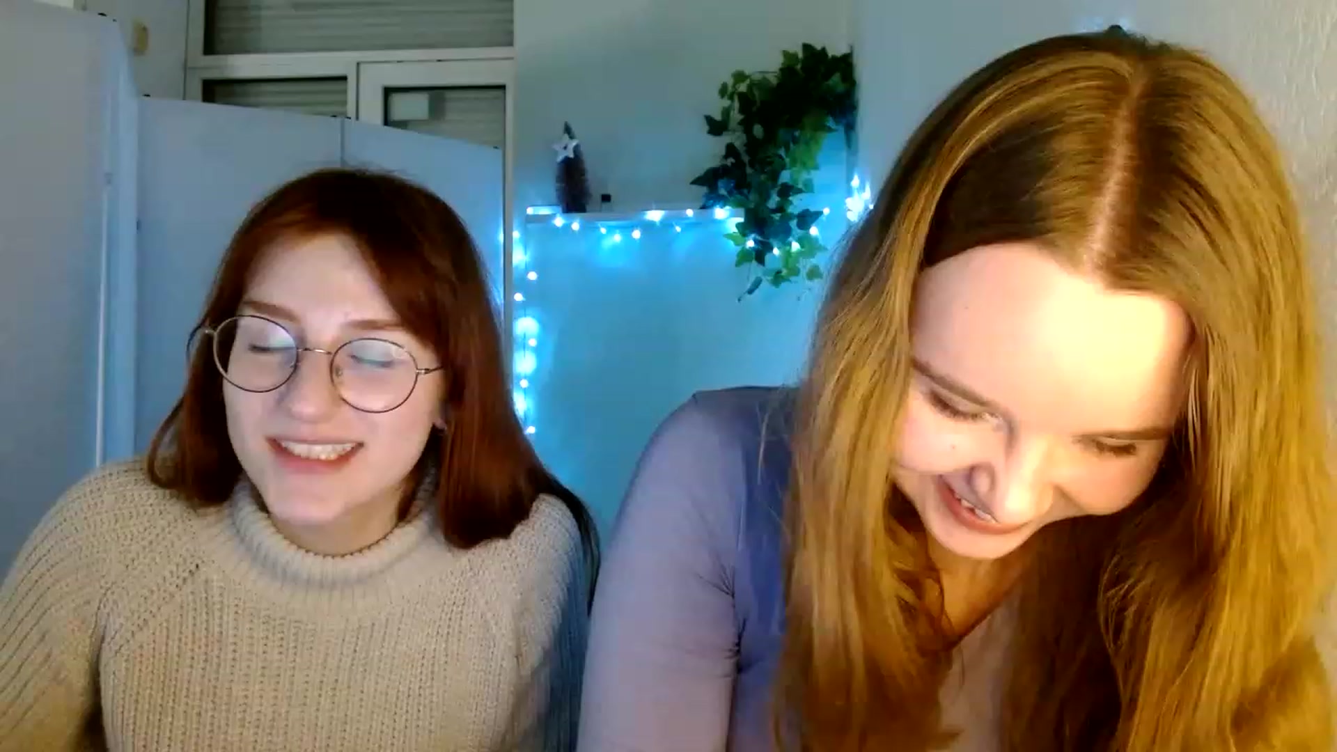 Gallery image thumbnail from Cold_Moon's myfreecams stream on, 12/25/2022, 18:03 image 1 of 20